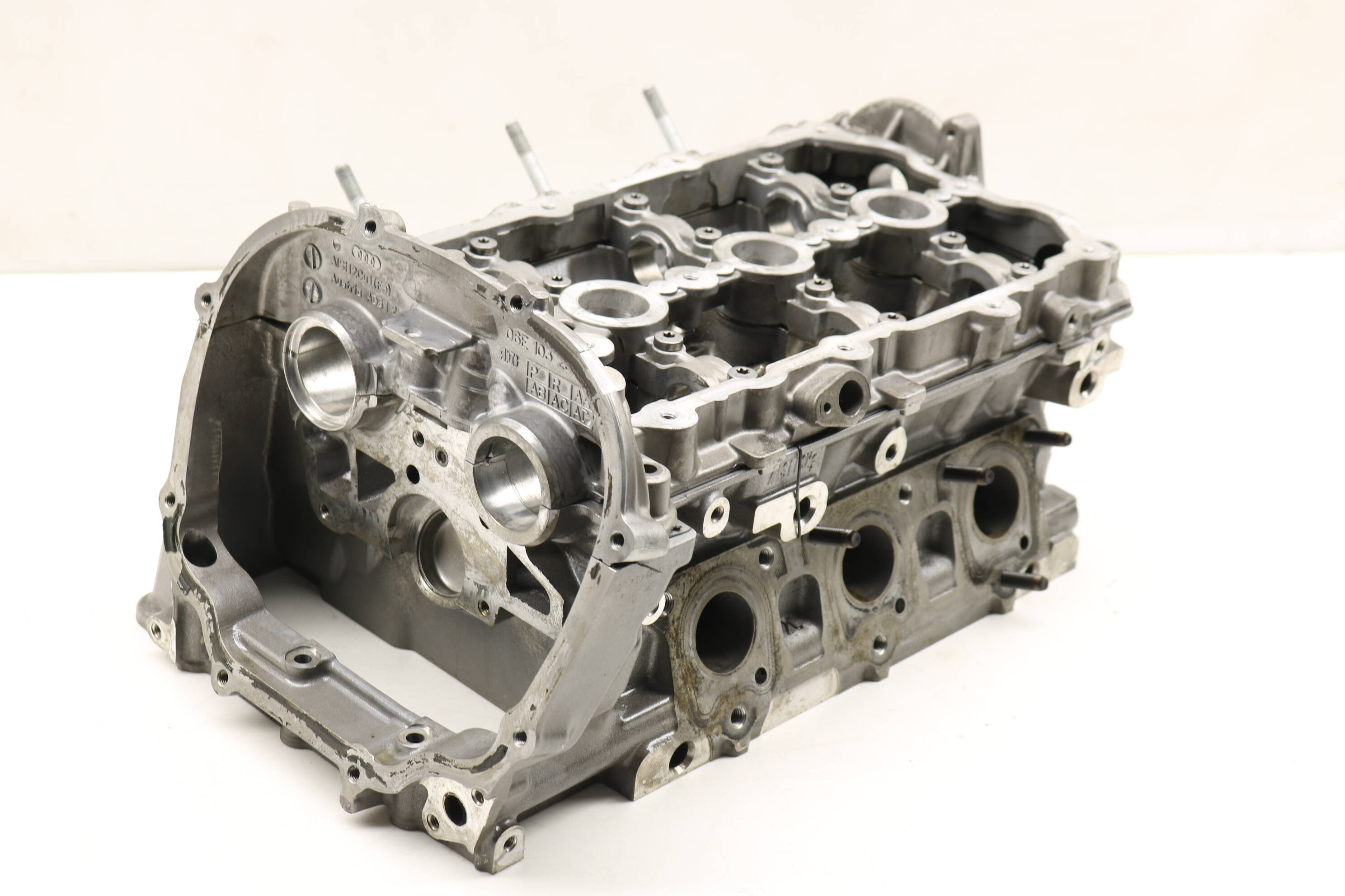 Engine Cylinder Head 06E103792B 95810401515