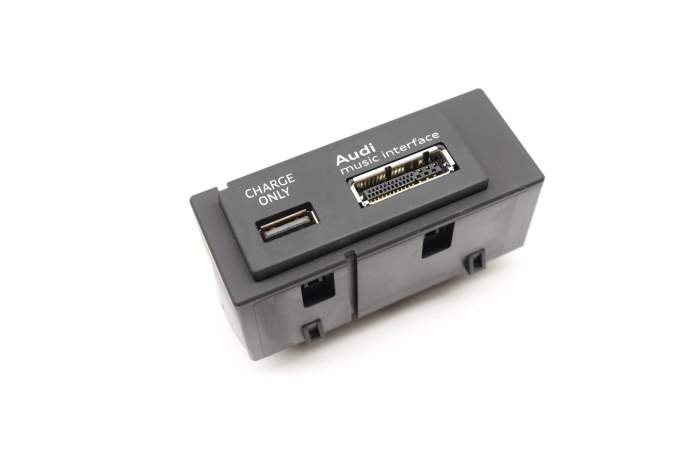 Usb / Ami / Audi Music Interface Socket 8V0035736B main product photo