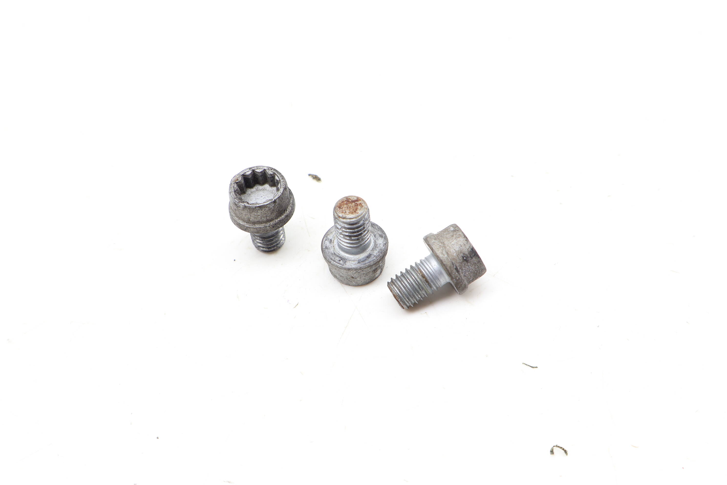 M8x12 Screw / Bolt Set (3) N91052201