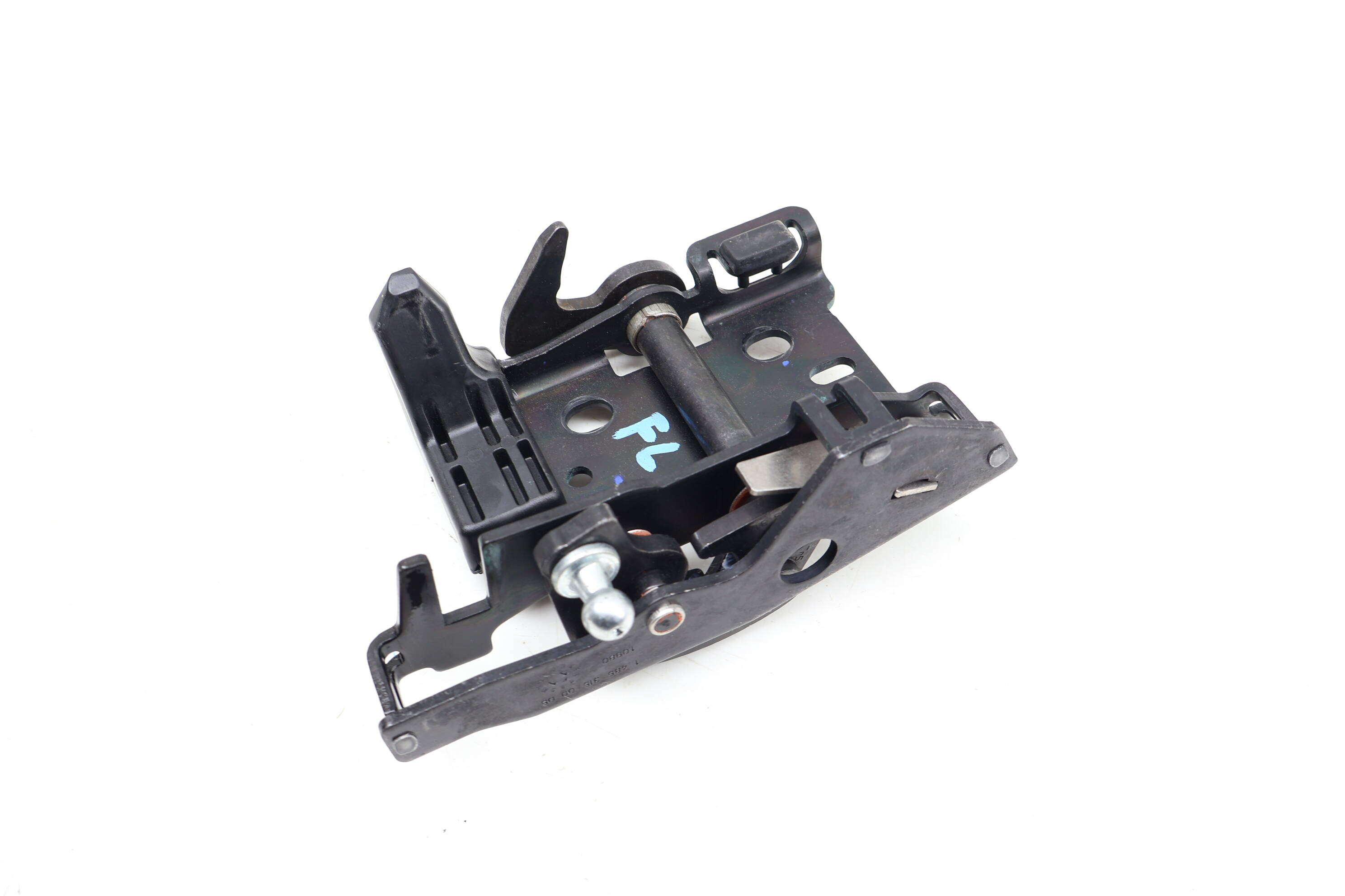 Convertible Top Latch Bracket 8F0871405