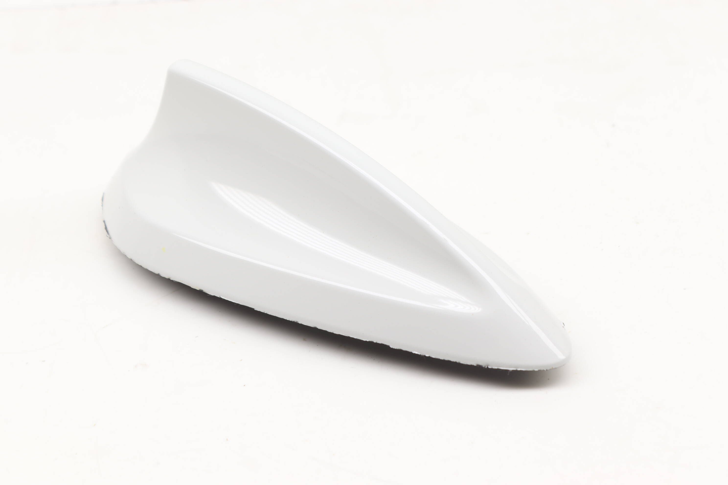 Shark&#x20;Fin&#x20;Cover&#x20;&#x2F;&#x20;Roof&#x20;Antenna&#x20;Housing&#x20;65209364616