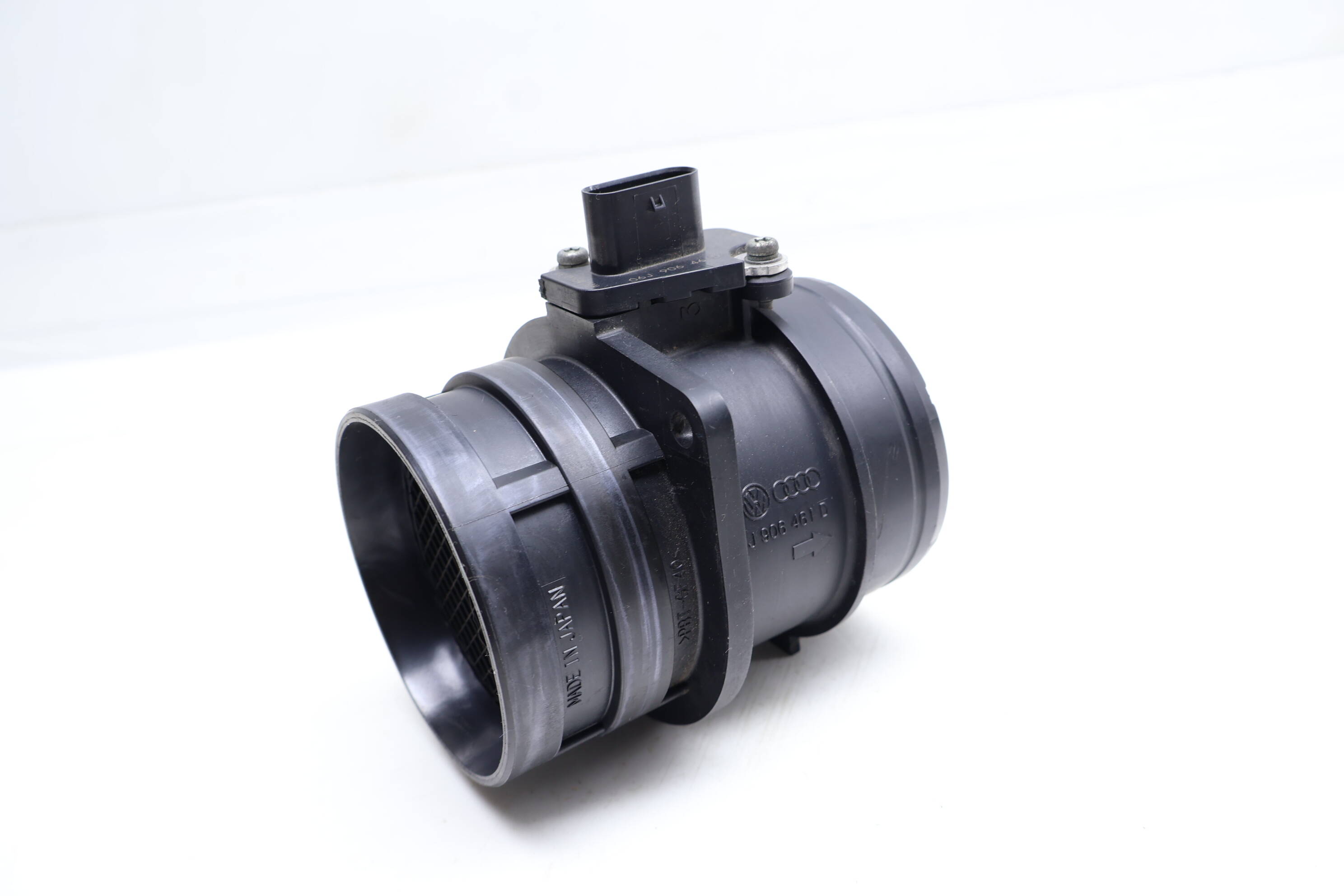 Mass Air Flow Sensor / Maf 06J906461D