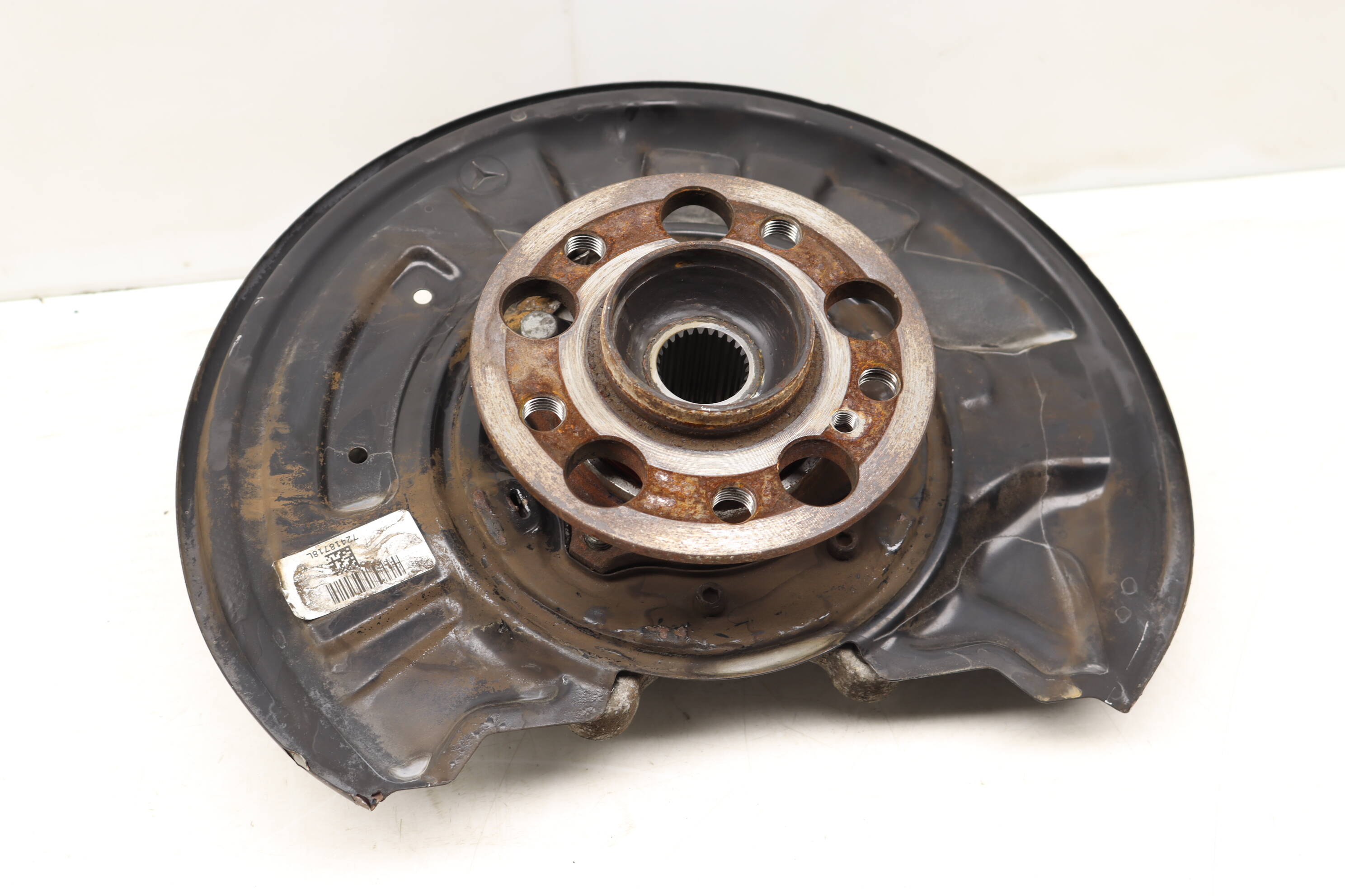 Spindle&#x20;Knuckle&#x20;W&#x2F;&#x20;Wheel&#x20;Bearing&#x20;2043500341