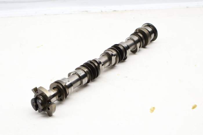 Intake Cam / Camshaft 06E109022H main product photo