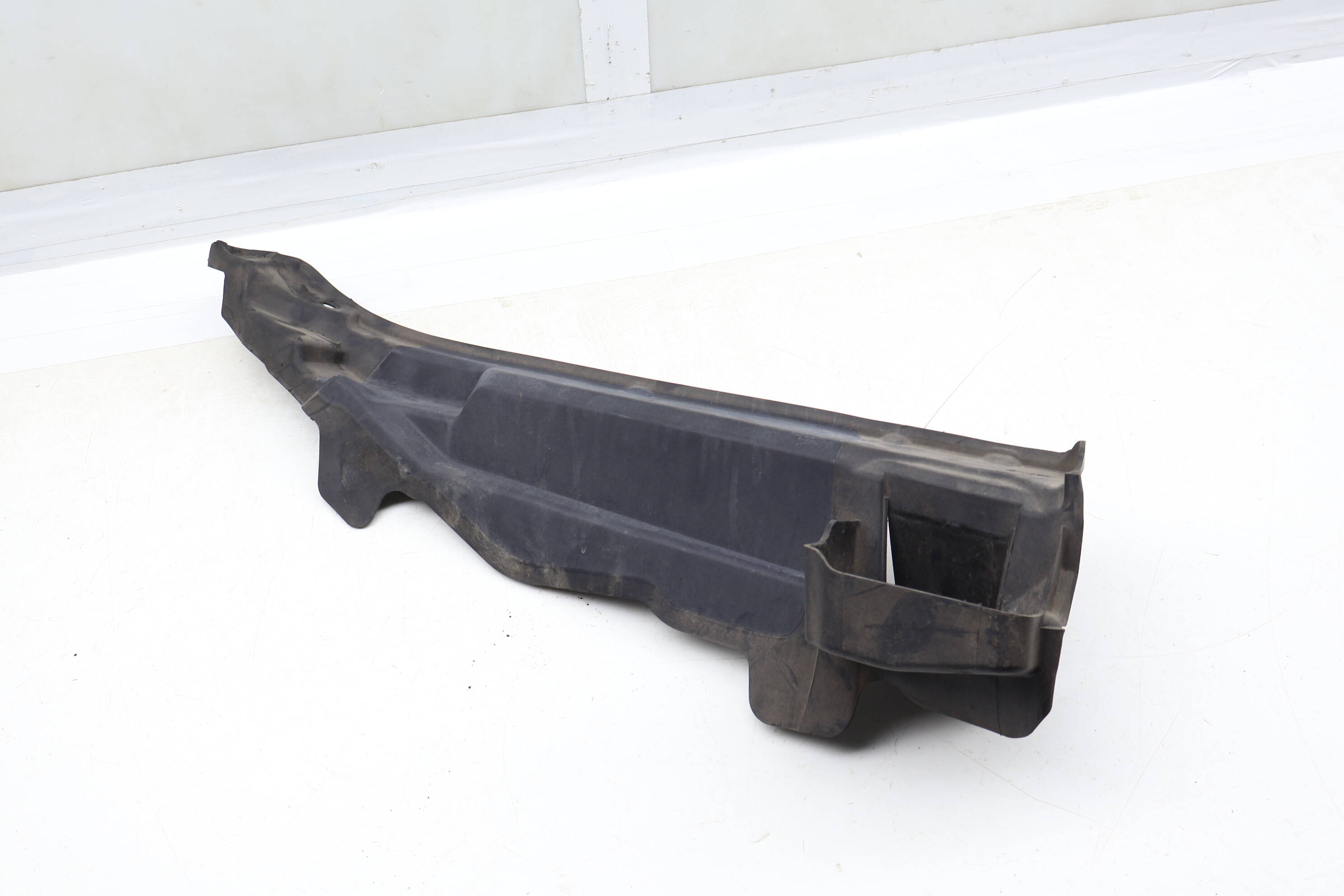 Microfilter / Air Filter Housing Cover 64319245595