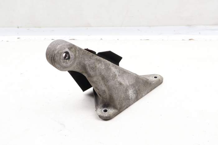 Engine Mount Bracket 22116750852 main product photo