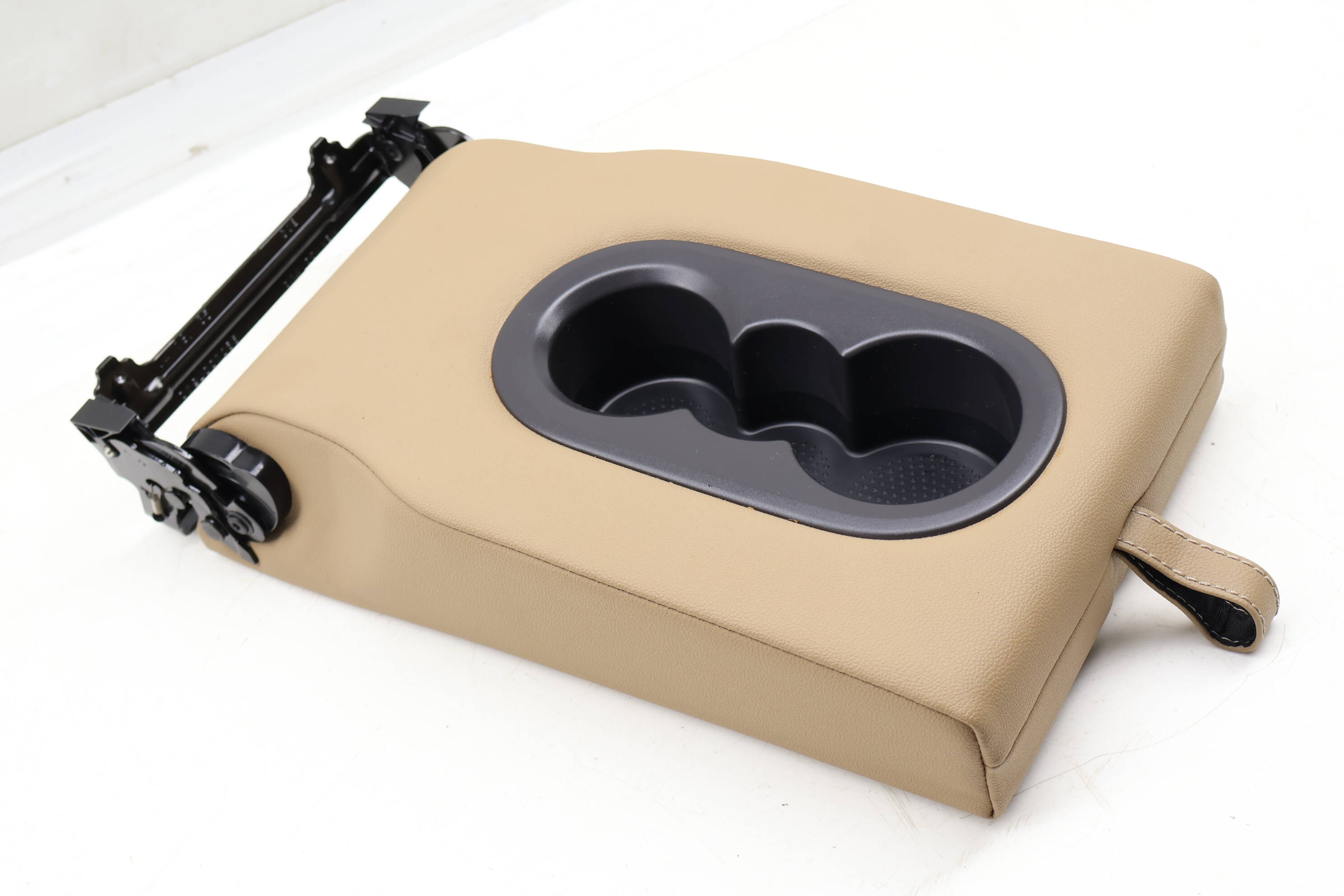 2Nd Row Seat Armrest / Cup Holder 3CN885081C