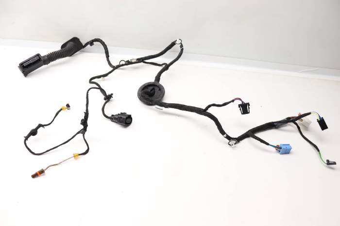 Door Wiring Harness 8W8971687N main product photo