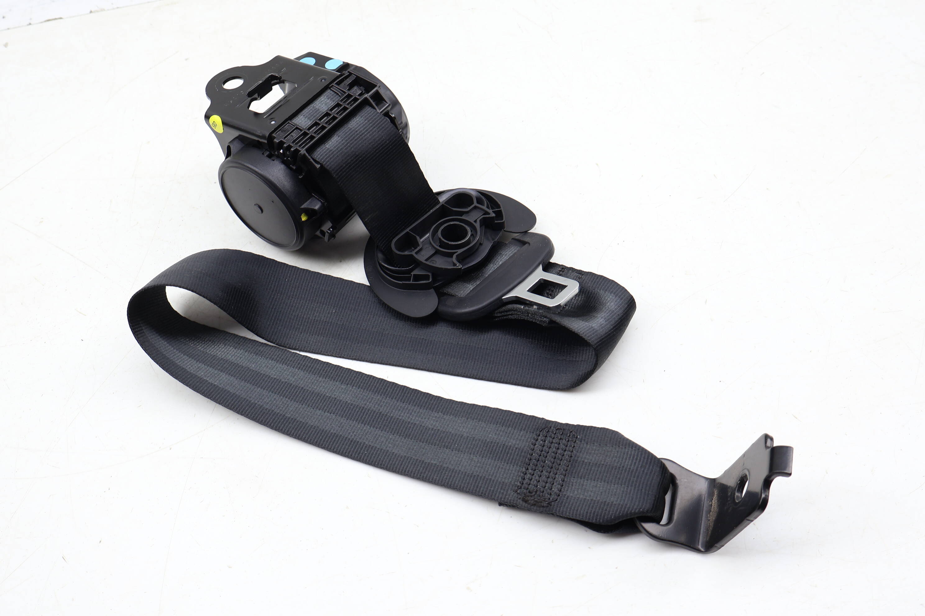 2Nd Row Seat Belt Retractor 3CN857805