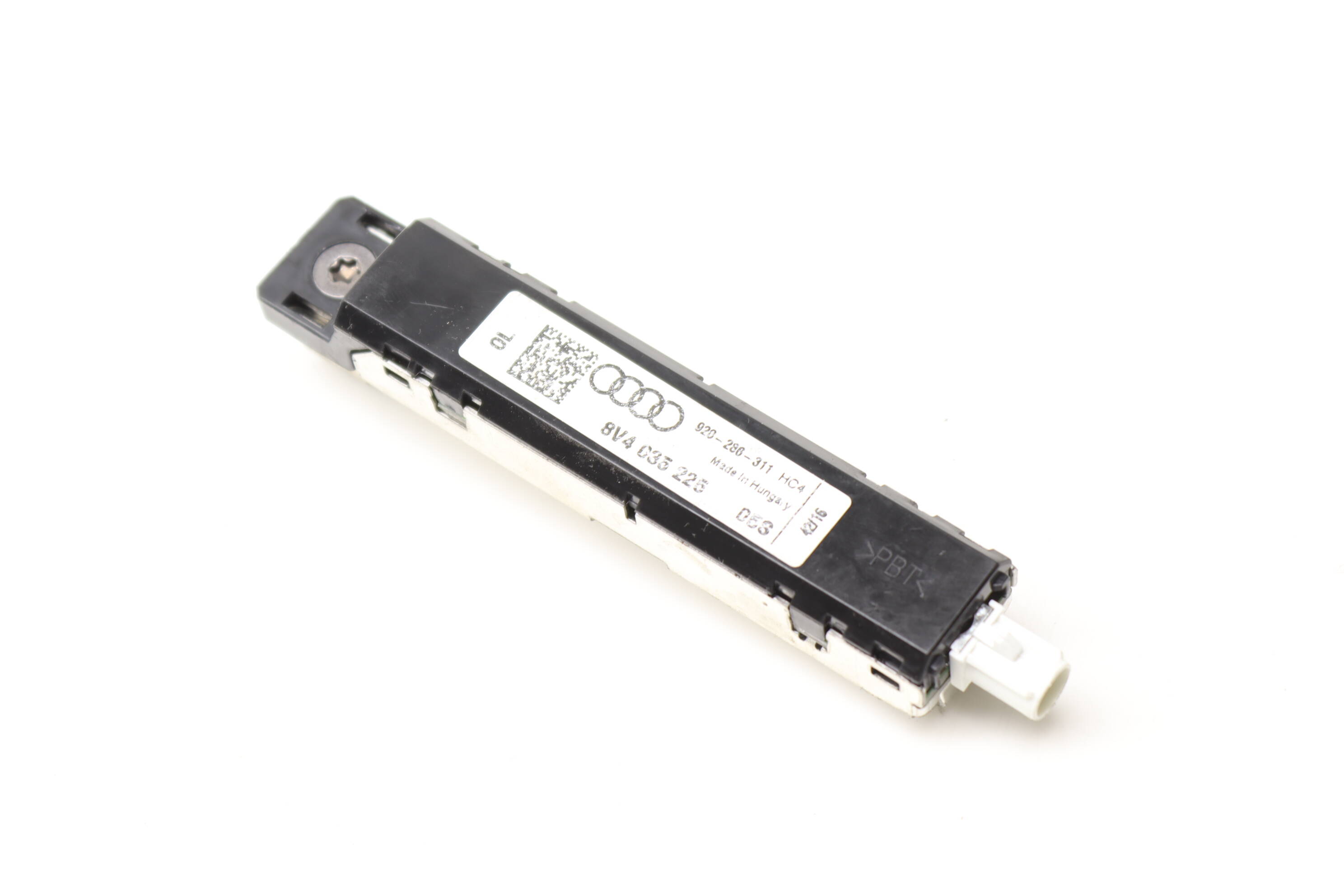 Antenna Booster (Upper) 8V4035225