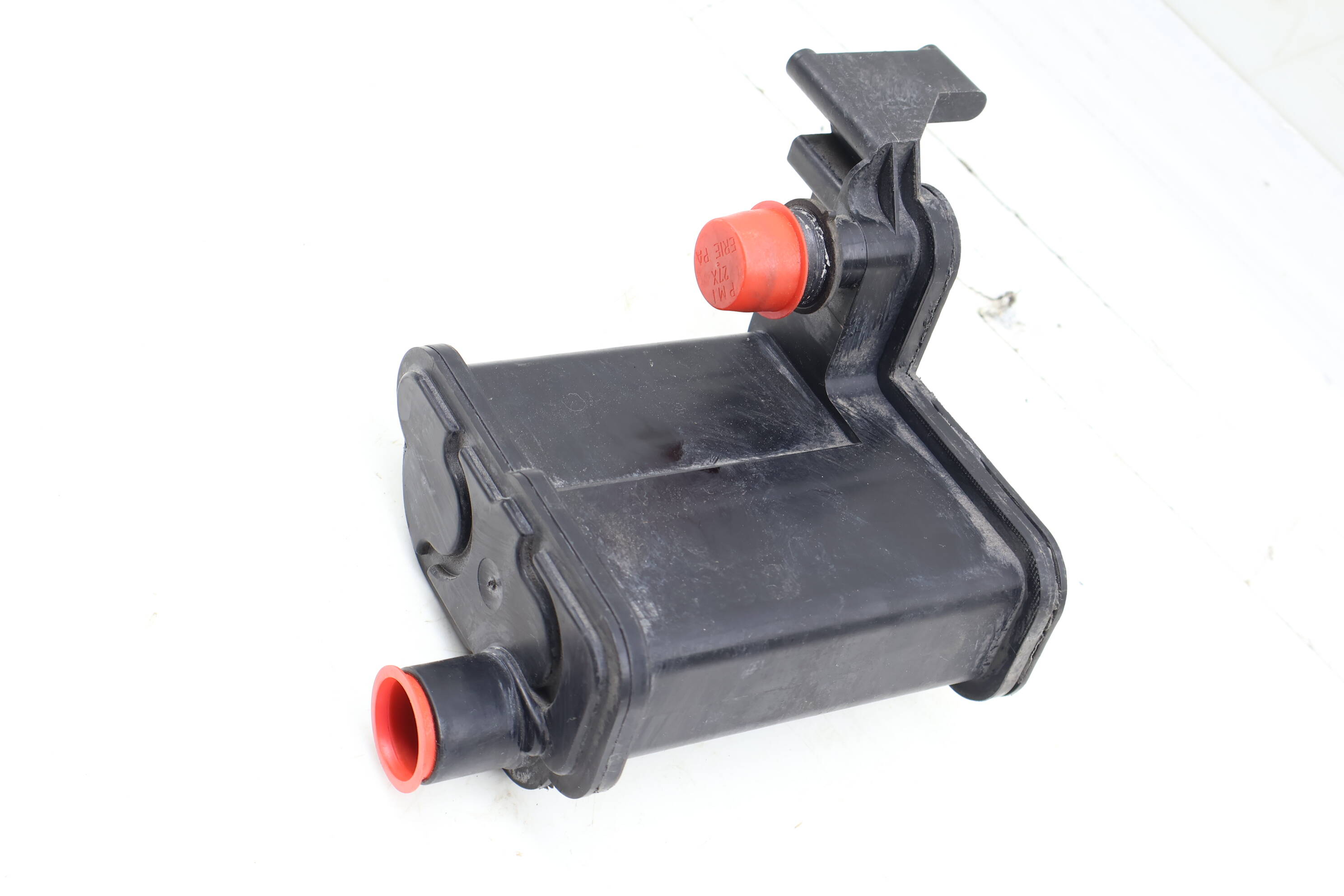 Charcoal / Fuel Vapor Canister Filter 16137331118