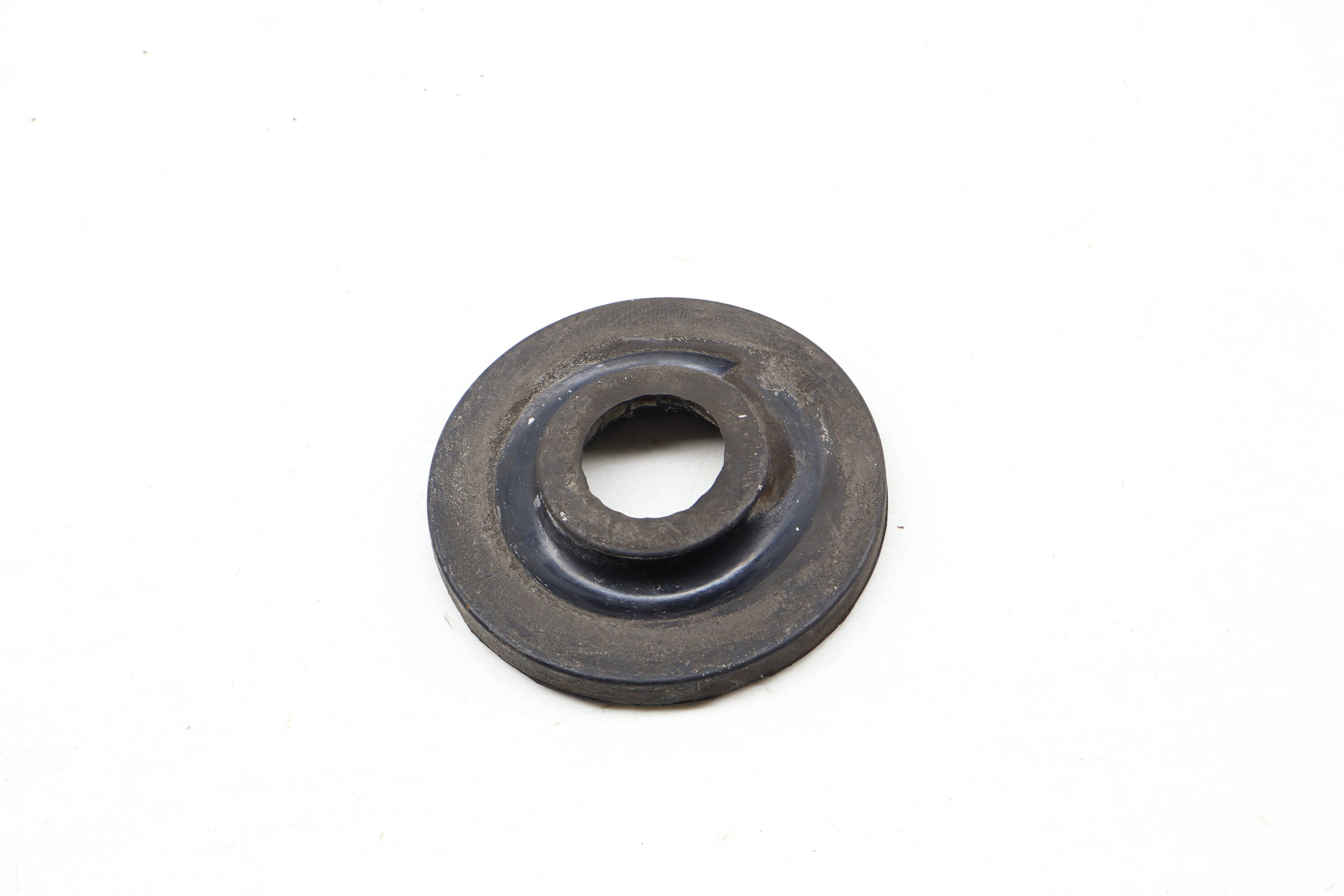 Upper Spring Rubber Mount 3QF512149