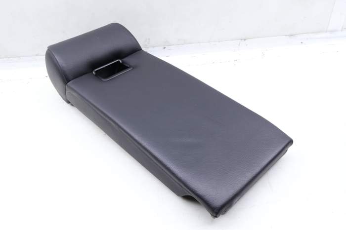 Center Seat Armrest / Cup Holder 52203410446 main product photo