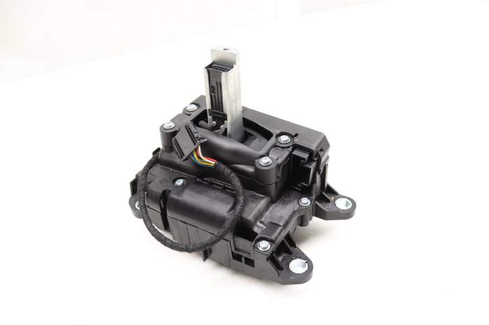 Automatic Shift / Shifter Assembly 4M1713041D main product photo