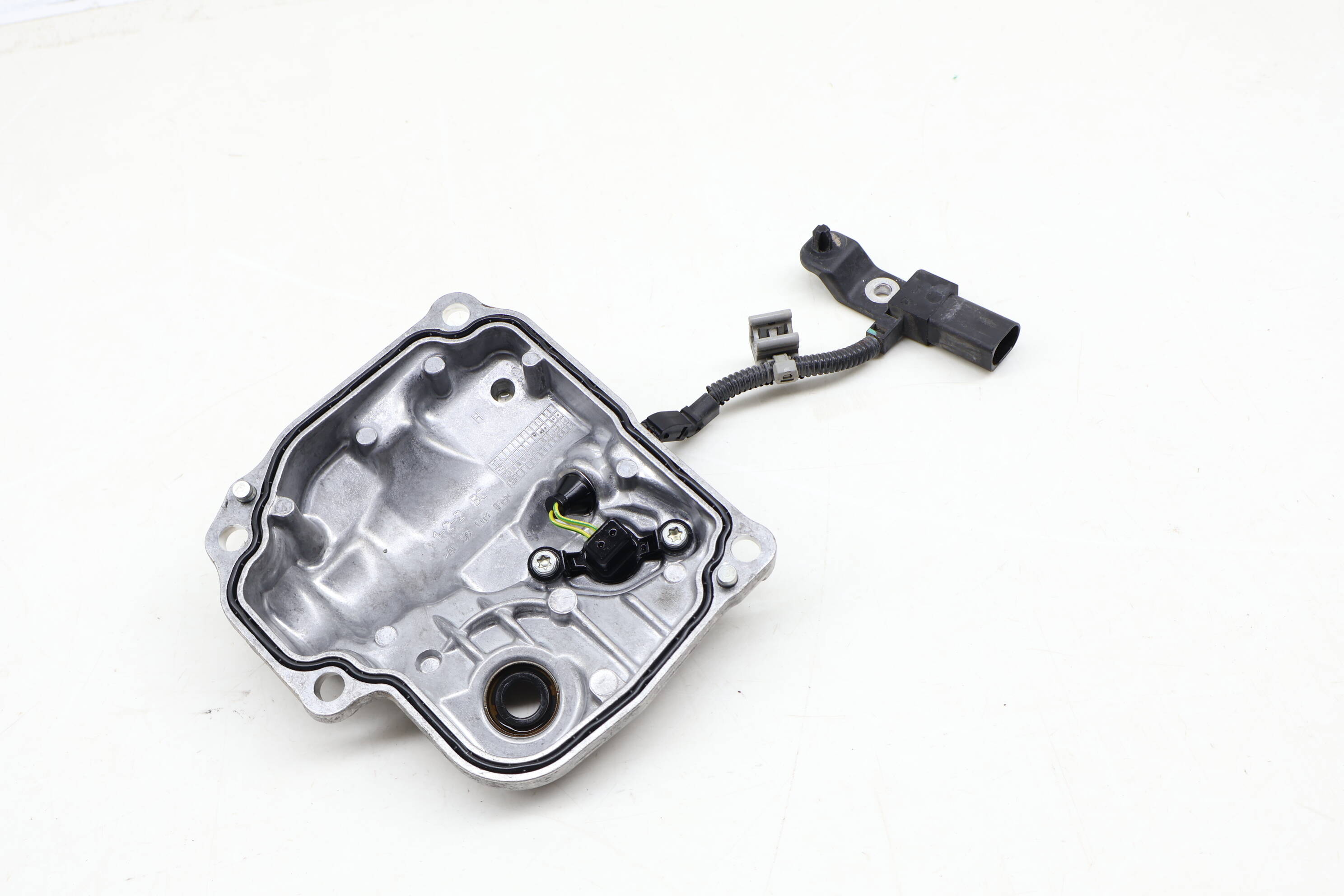 Transmission Cover / Plate W/ Sensor 0CK927431E