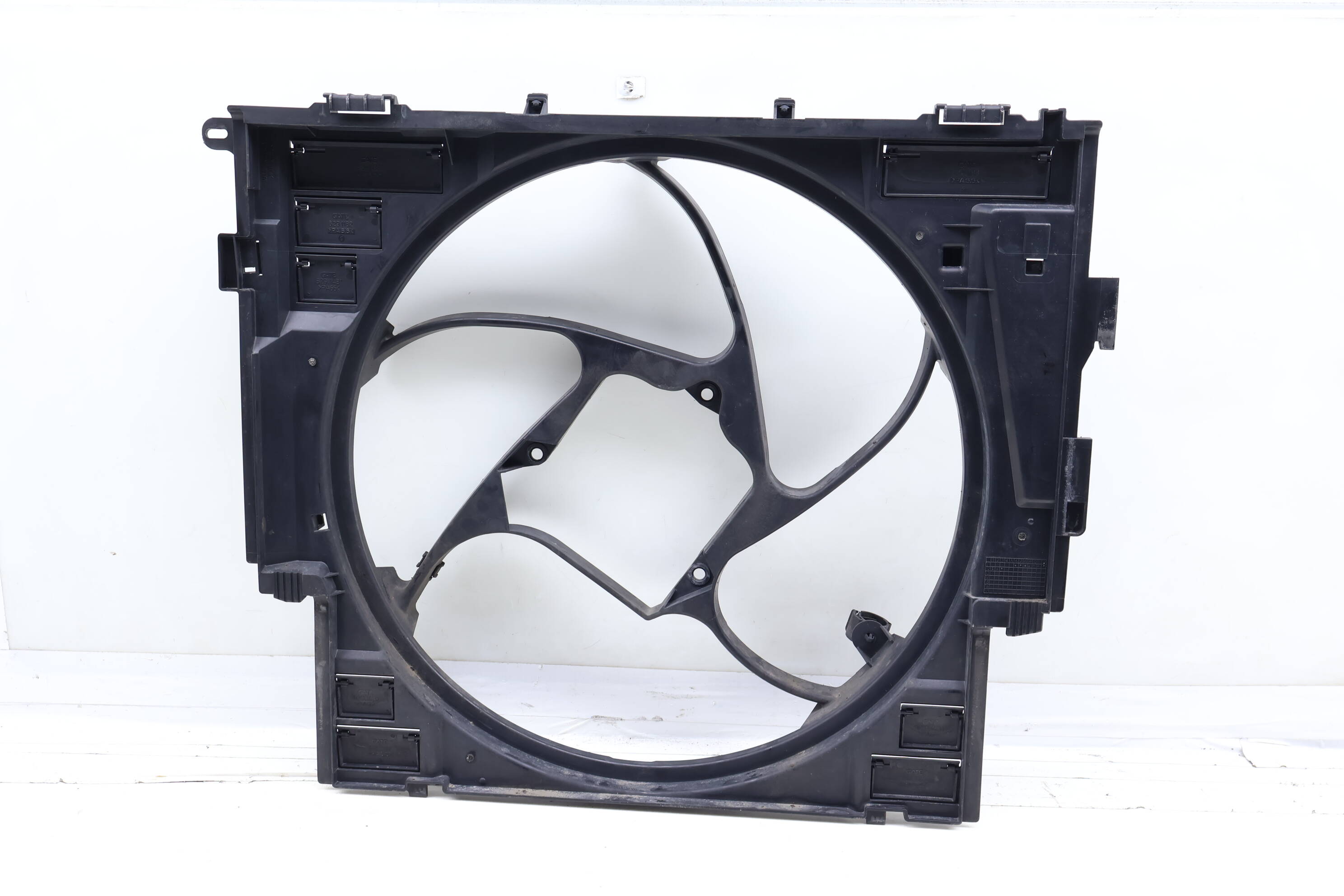 Radiator Electric Cooling Fan Housing 17417618787