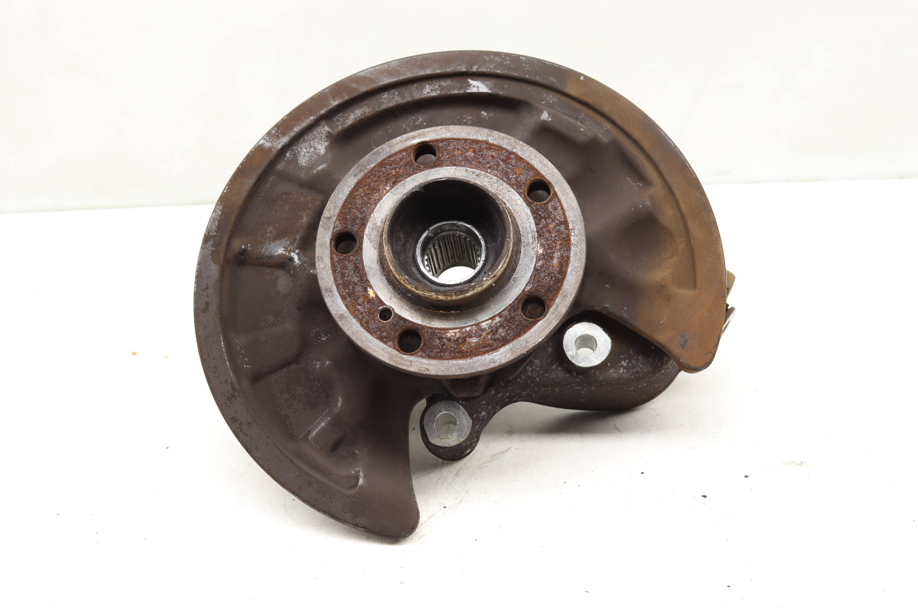 Mercedes-Benz Spindle Knuckle W/ Wheel Bearing 1763500600