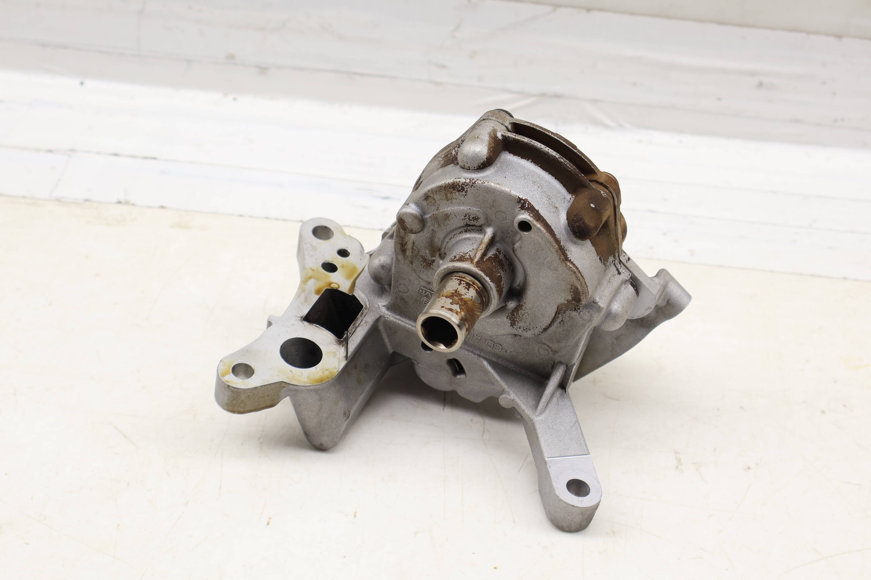 Engine Oil Pump 06E115105AQ 95810701320