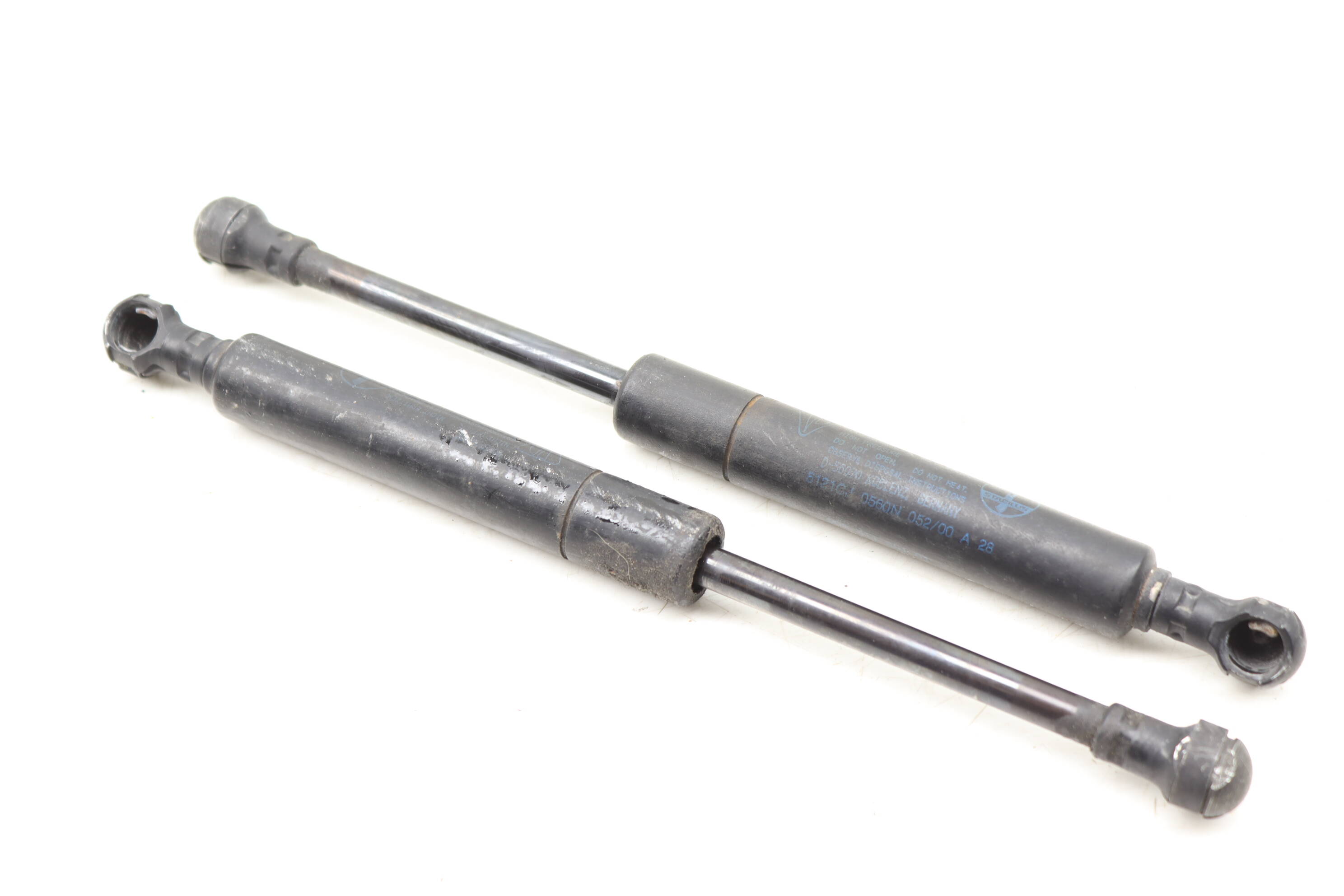 Hood Strut / Shock Set 99651155101