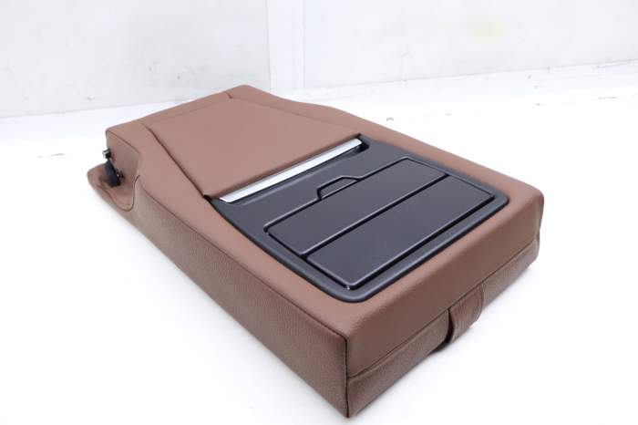 Seat Armrest / Cup Holder (Center) 52207353228 main product photo