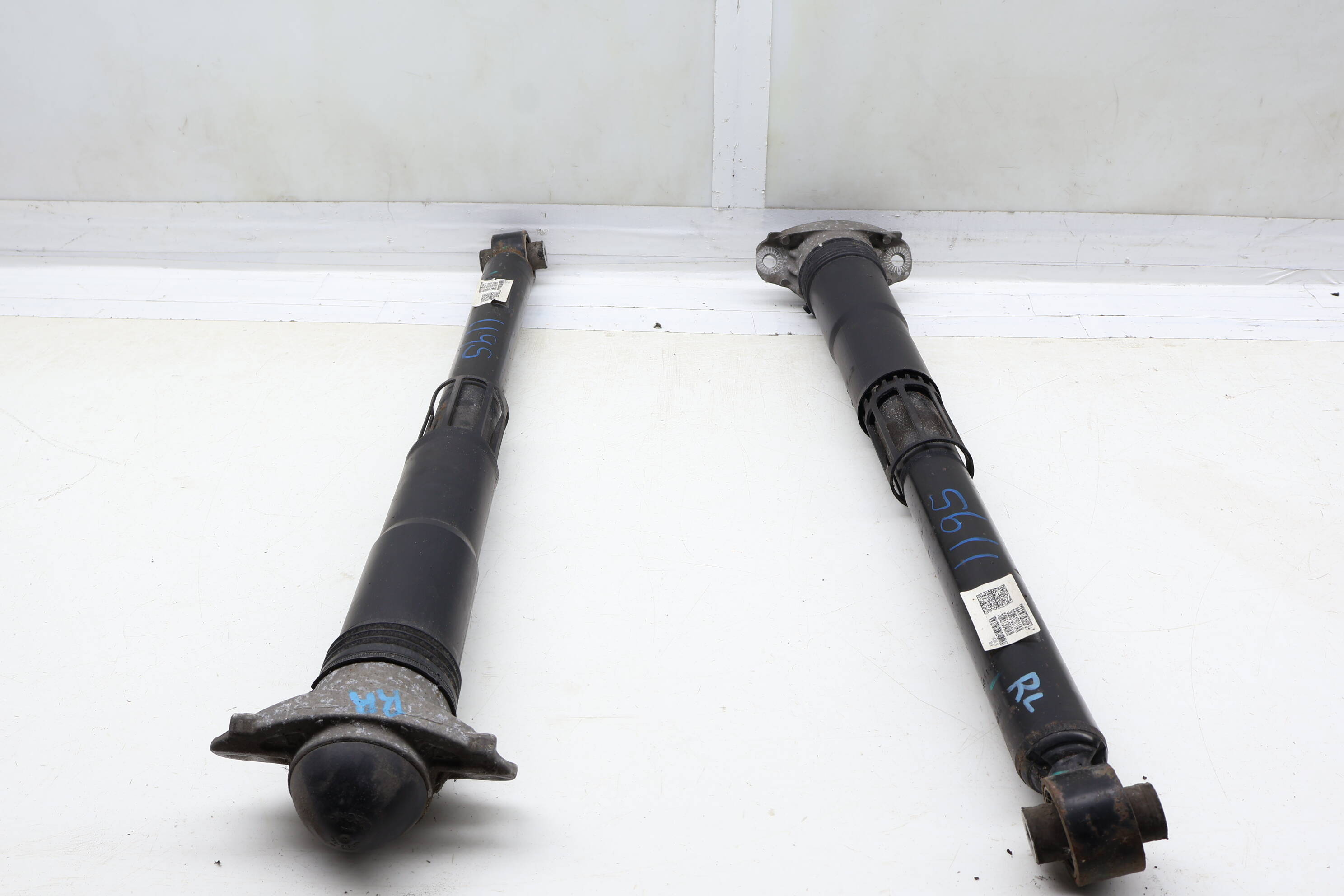 Strut / Shock Absorber Set 5QN513049AN