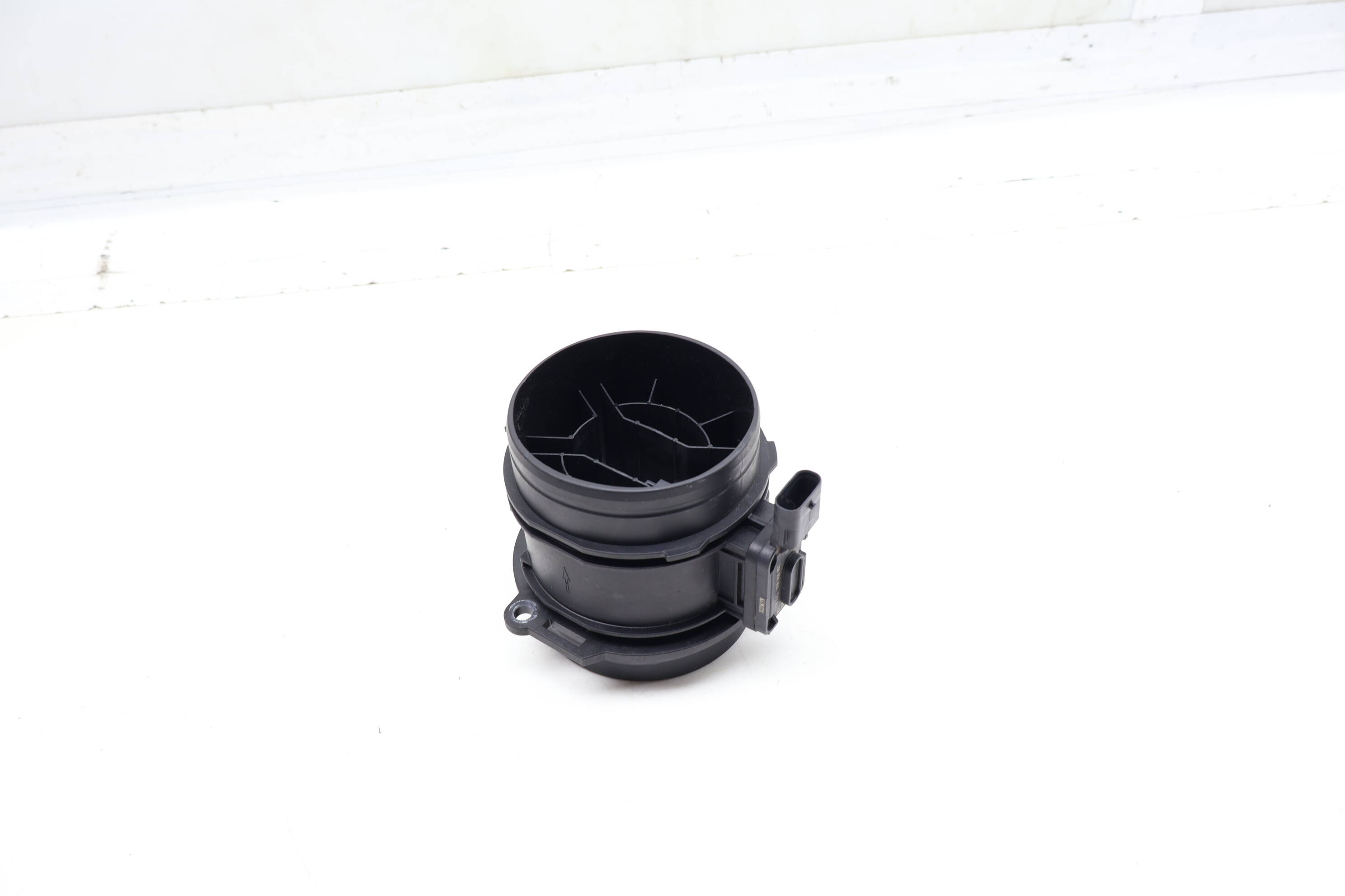 Mass Air Flow Sensor / Maf 03N906461