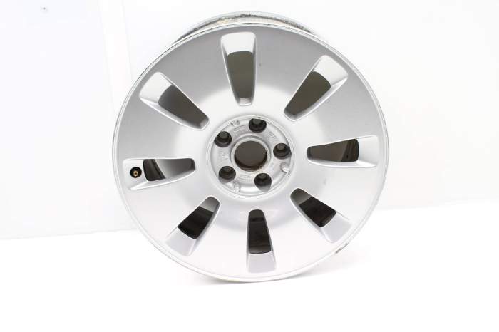17" Inch Alloy Rim / Wheel - 8-Spoke 4B3601025A main product photo