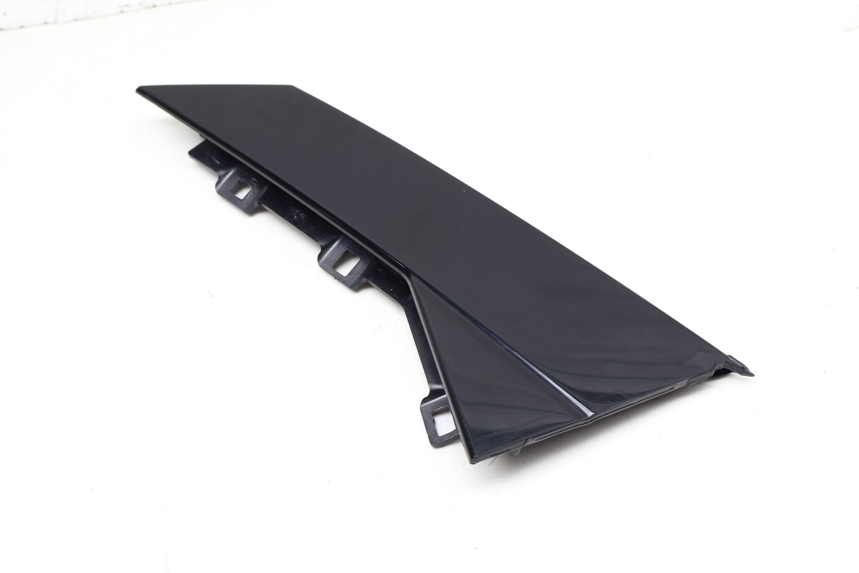 Exterior C Pillar Trim / Cover 8Y5839903B