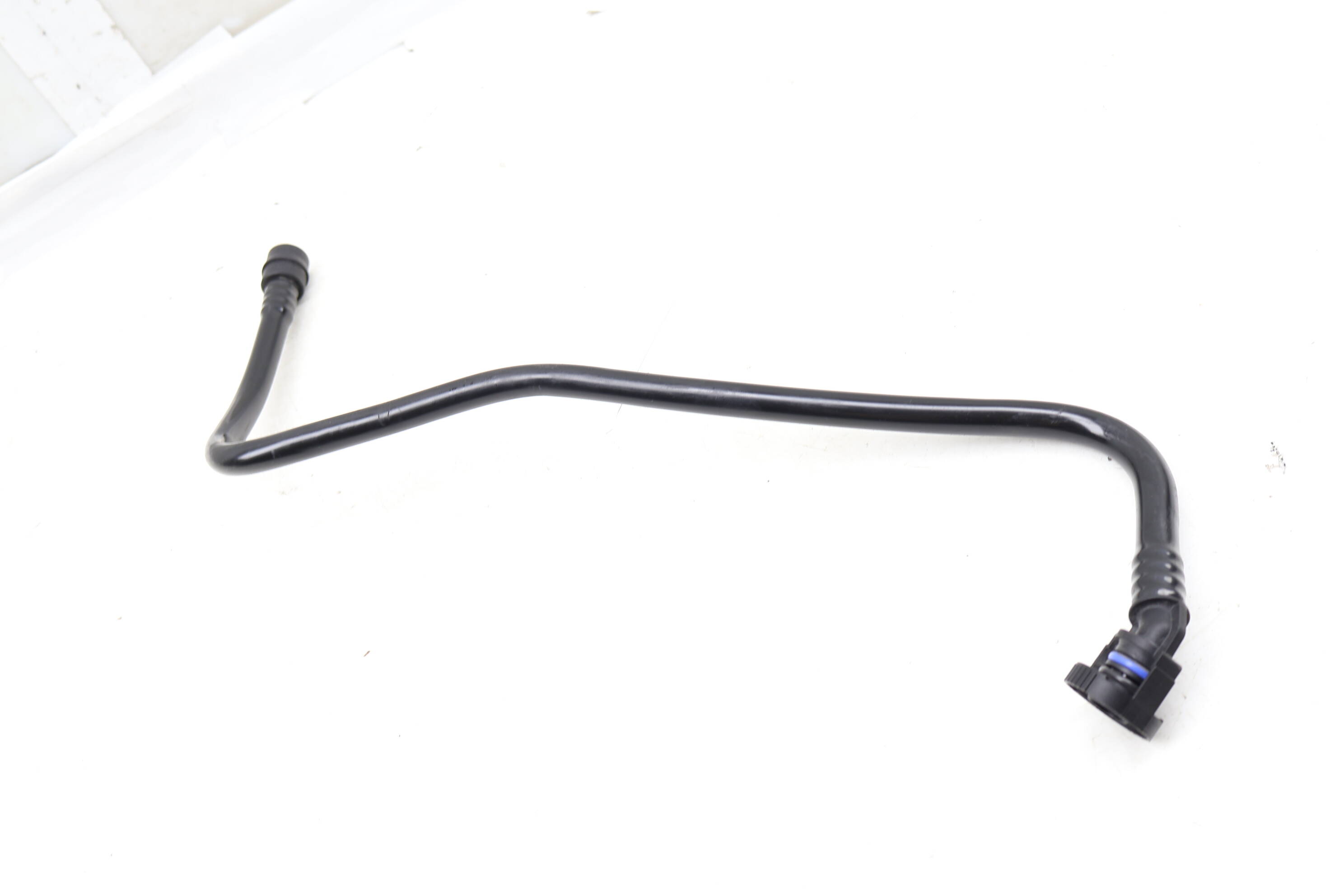 BMW Fuel Tank Breather Line / Tube (X1) 13907636125