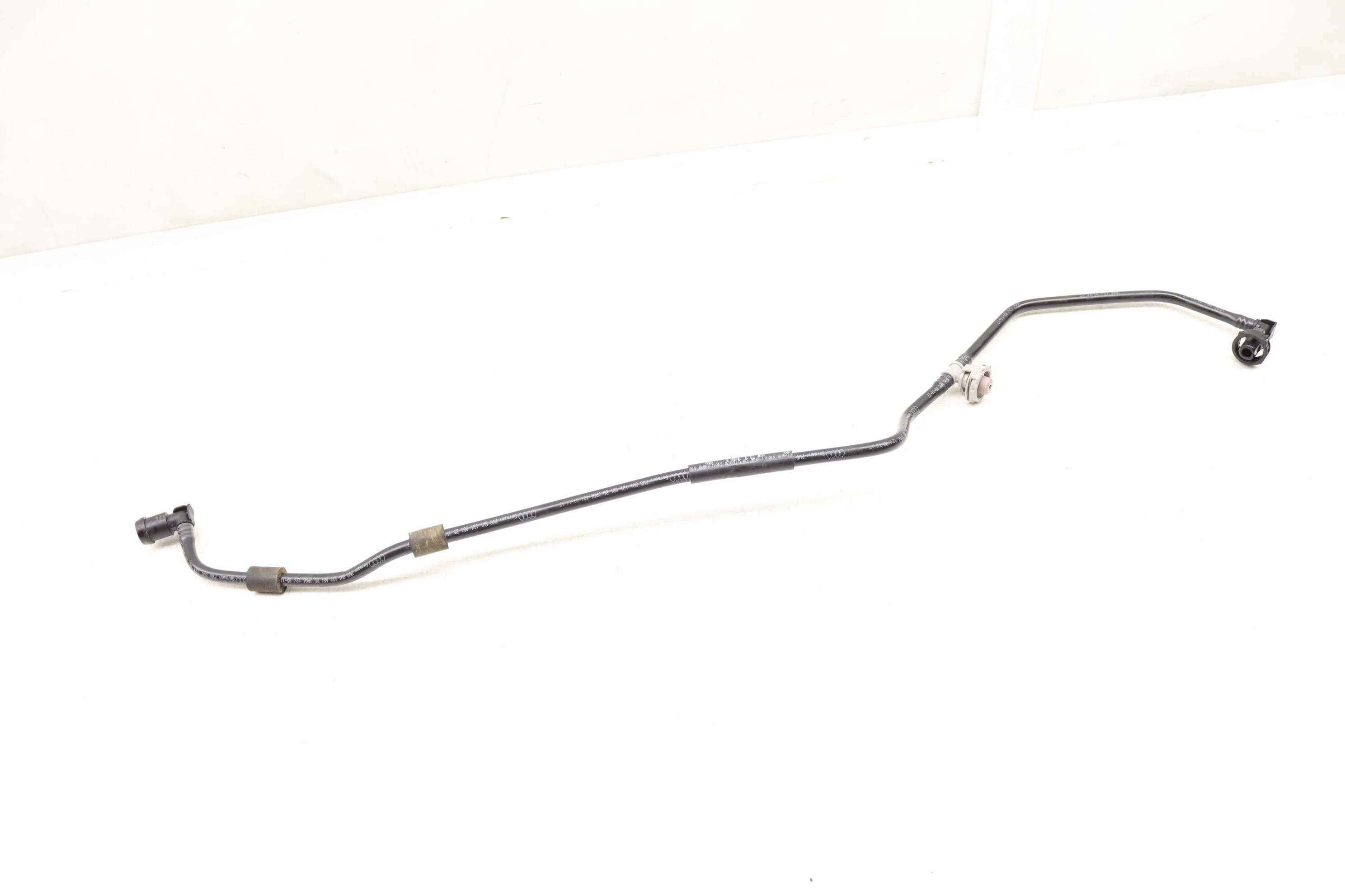 Coolant&#x20;Reservoir&#x20;Breather&#x20;Hose&#x20;&#x2F;&#x20;Line&#x20;8W1121081BD