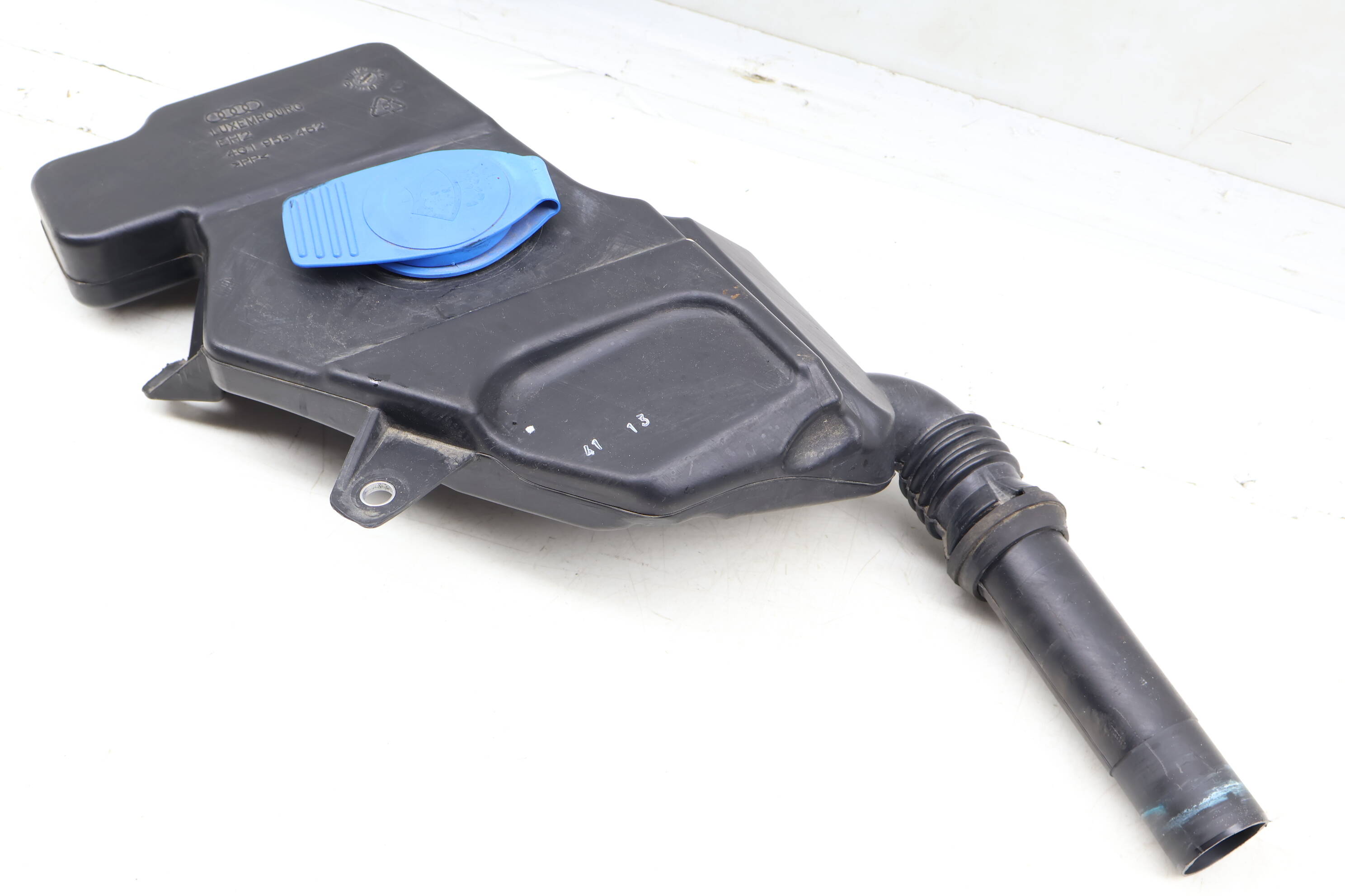 Upper Windshield Washer Reservoir / Filler Neck 4G1955462