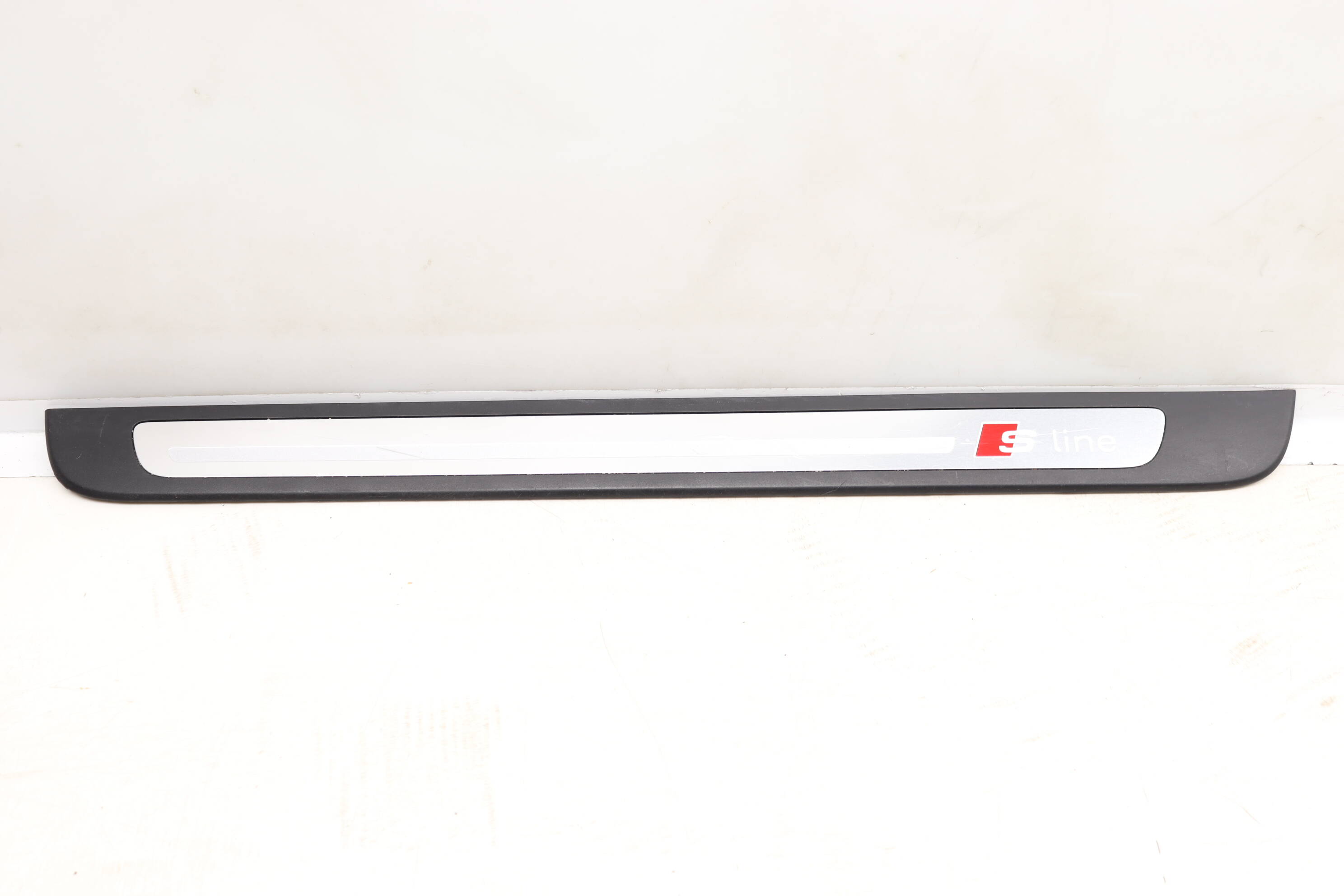 Door Sill Panel / Scuff Plate (S Line) 4G0853373B