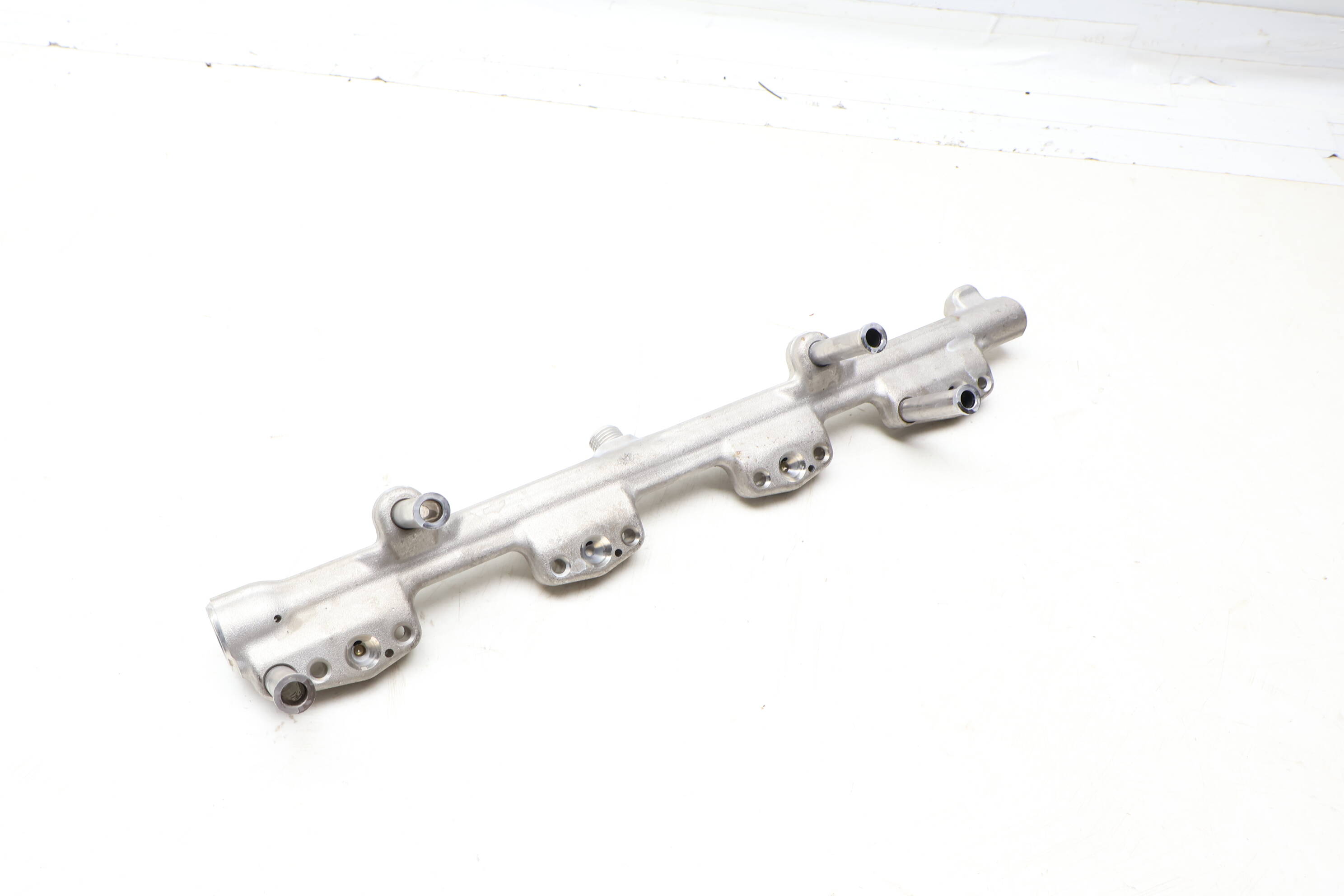 High Pressure Fuel Rail 13538665633