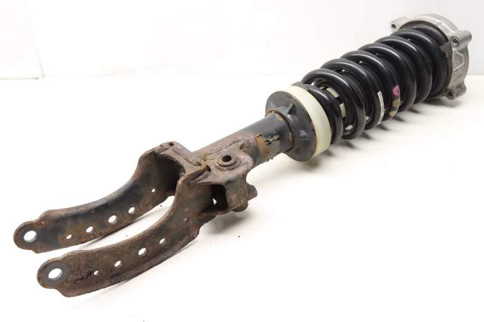 Strut / Shock Absorber Assembly 7L8413032G main product photo