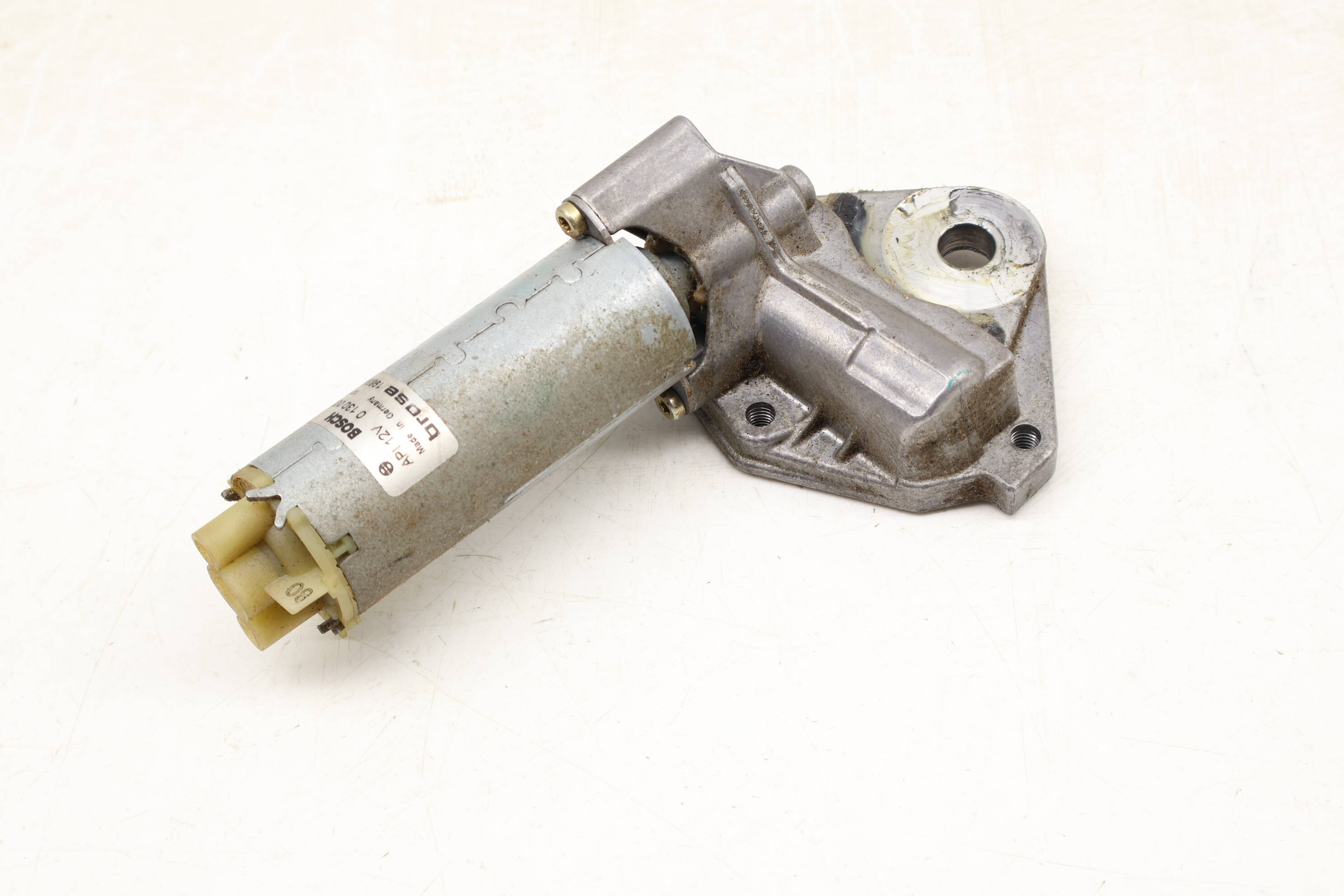 Rear Tilt Seat Motor W/ Transmission 8E0959111