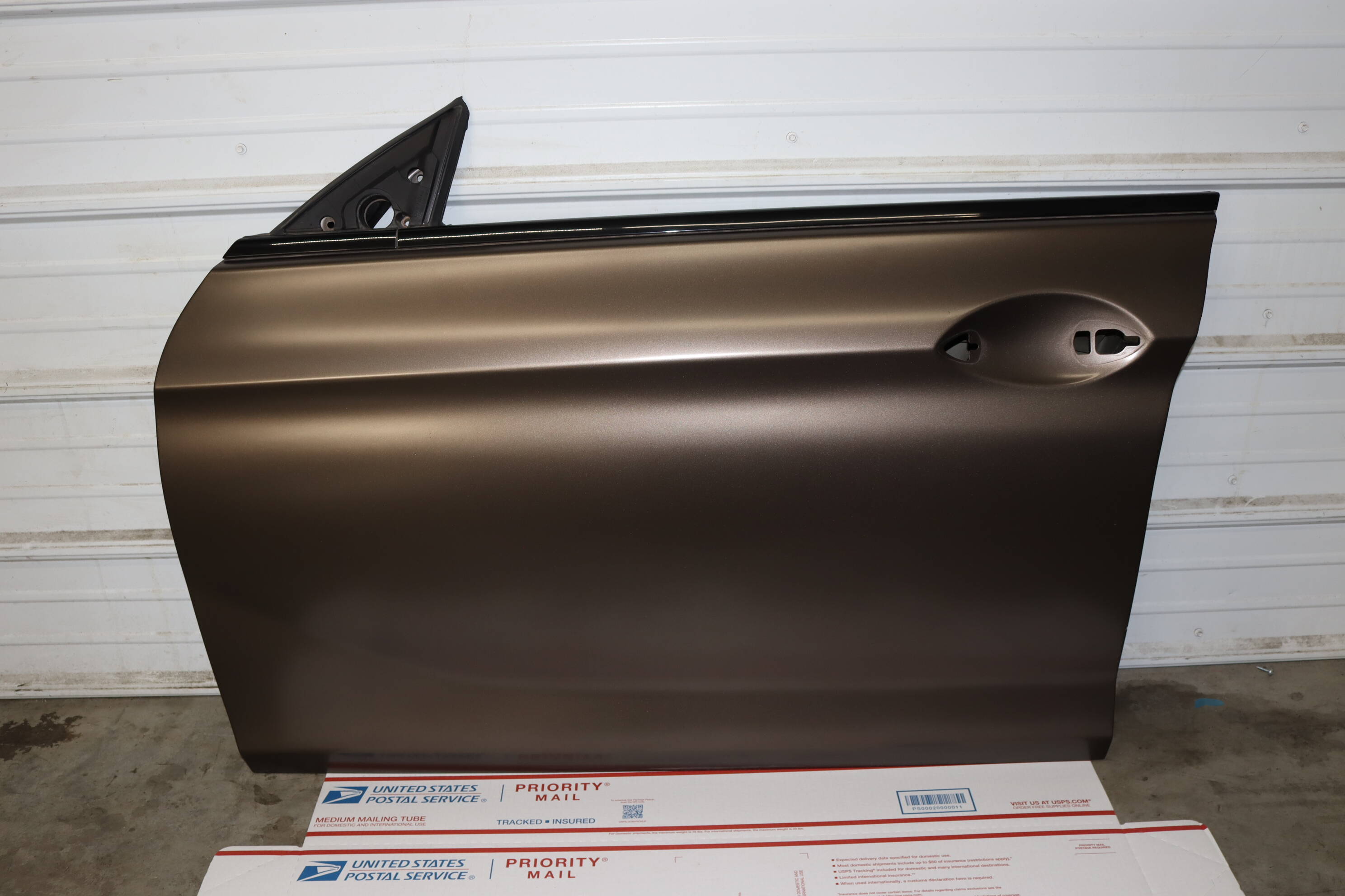 BMW Front Left Door Shell / Skin / Frame 41517294991 