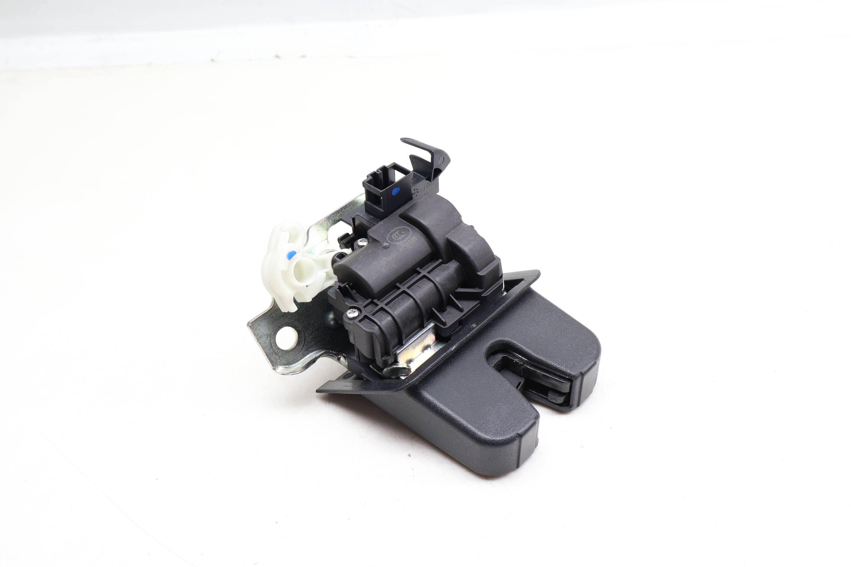 そ テールゲートロック に適合する アウディ A4 8k5 B8 エステート 2007