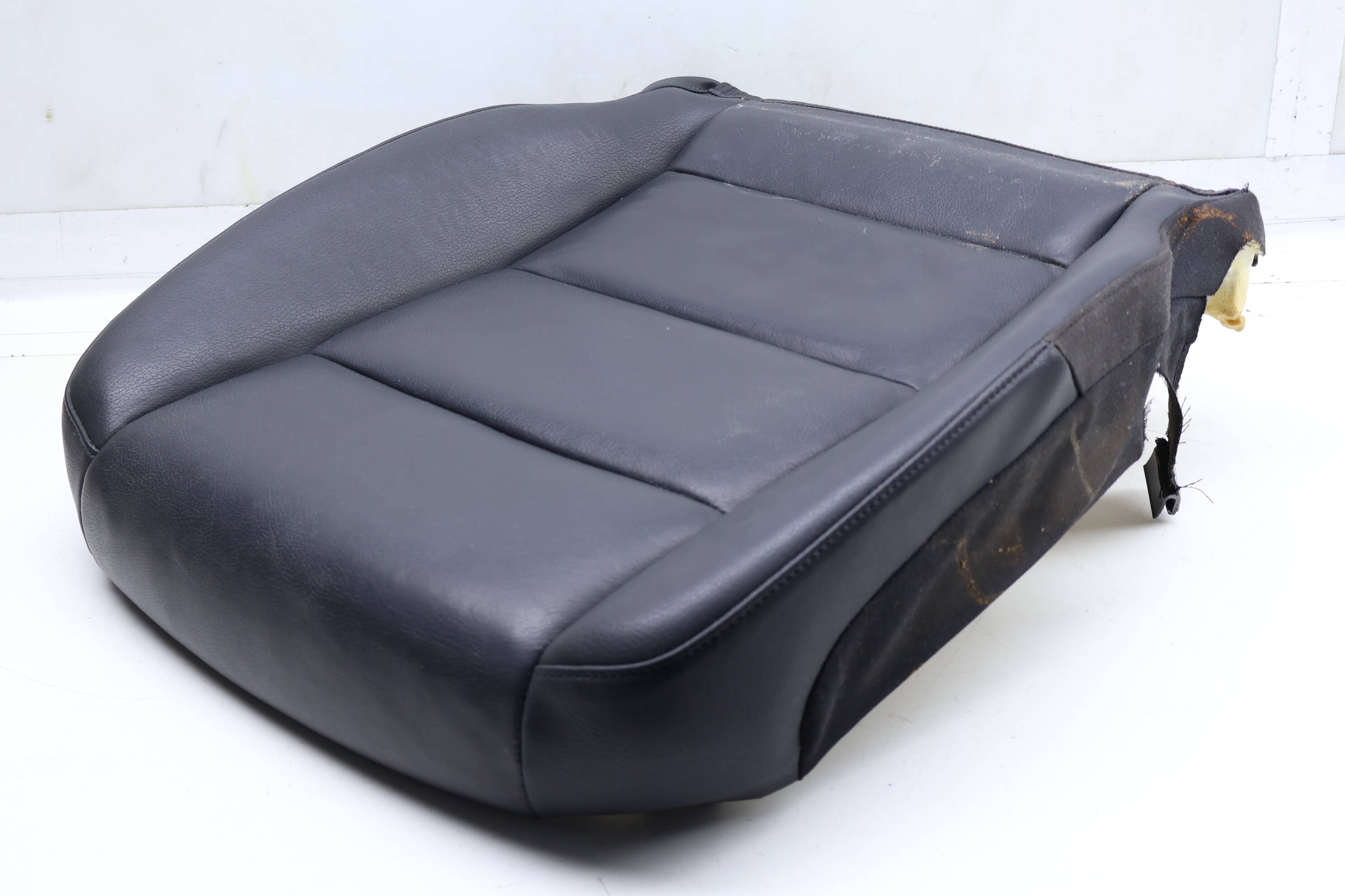 Lower Seat Bottom Cushion 4F5881406B