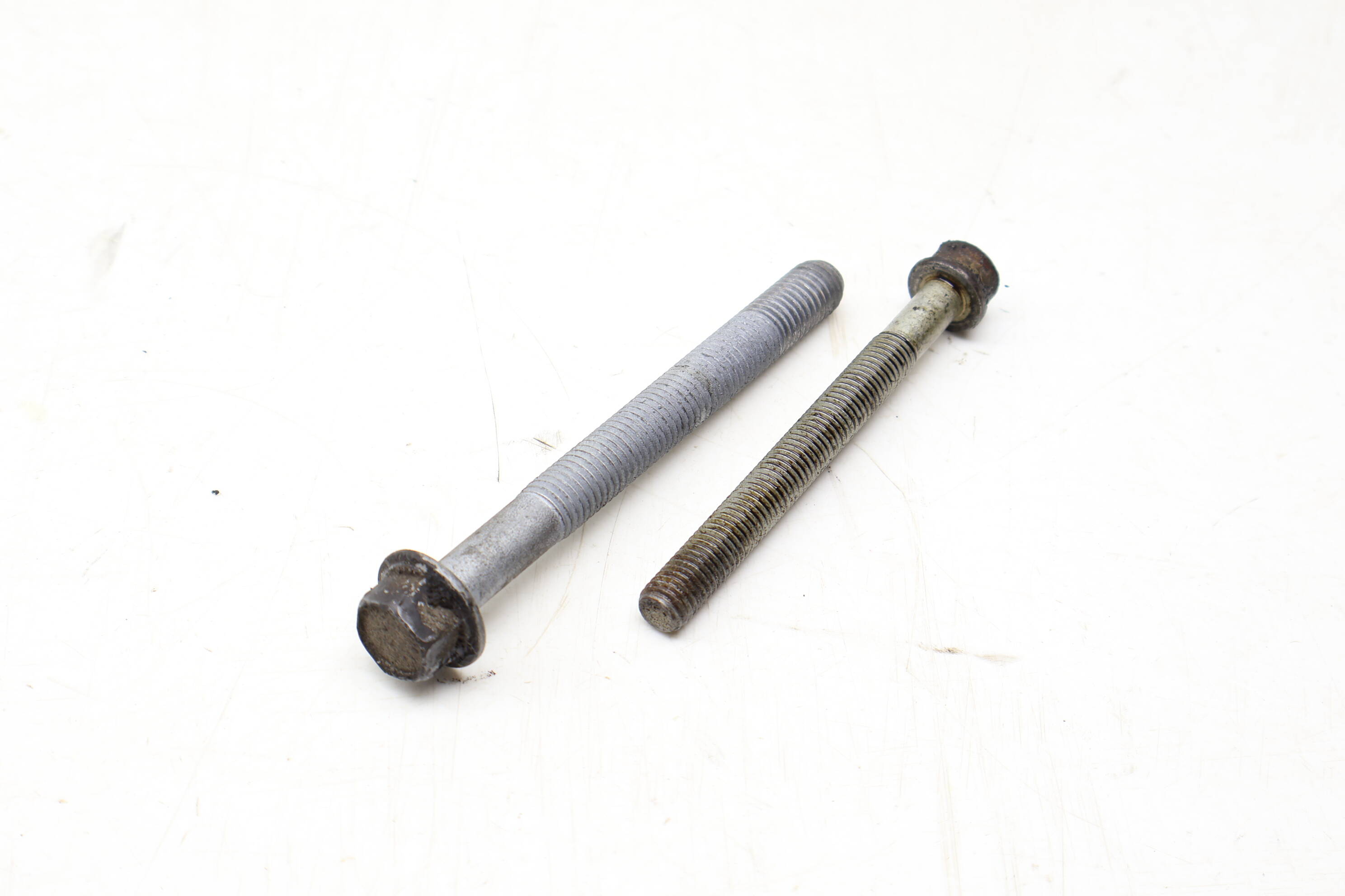 Screw / Bolt Set (M12x90) N90975402