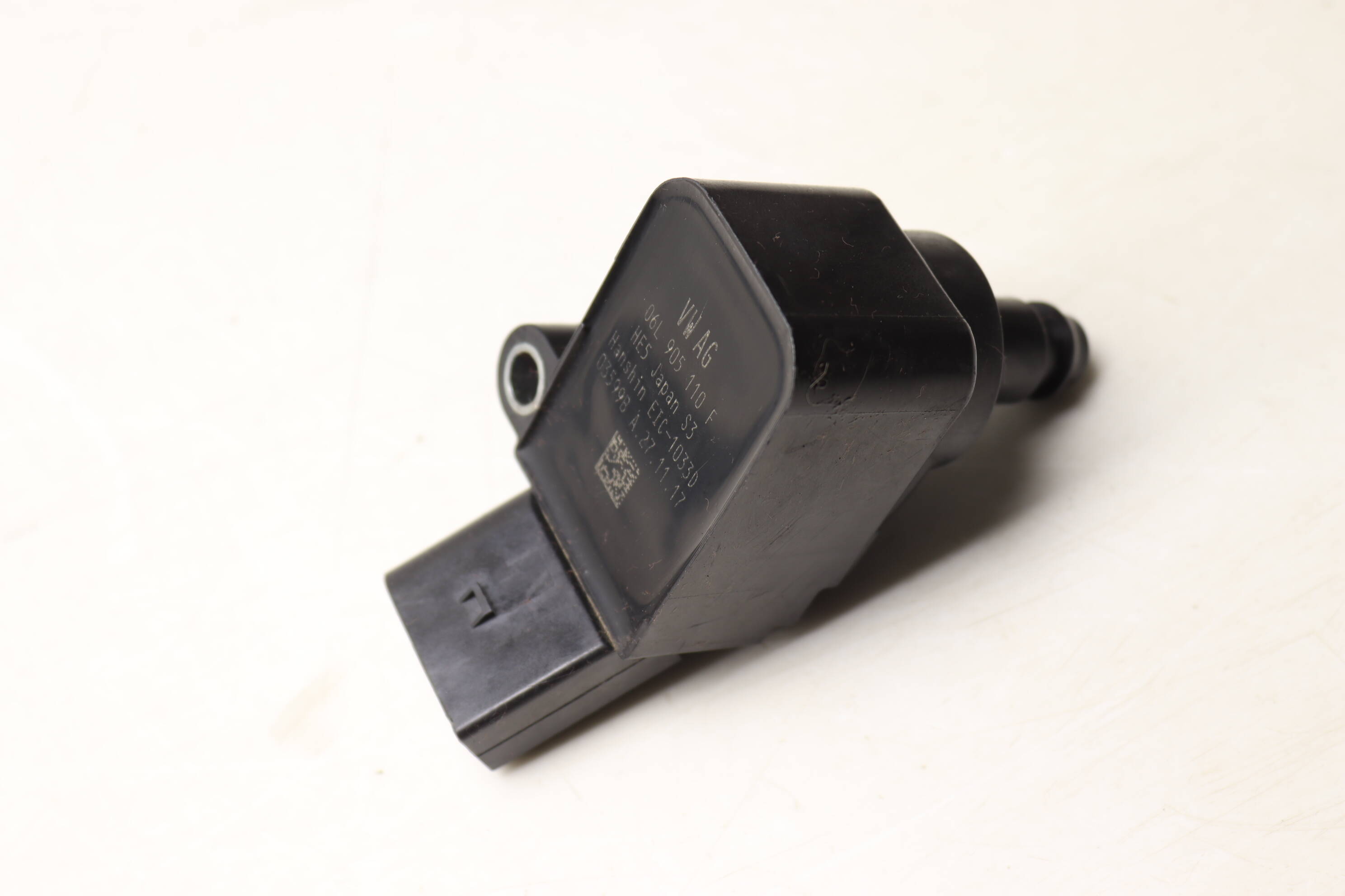 Ignition Coil / Pack 06L905110F