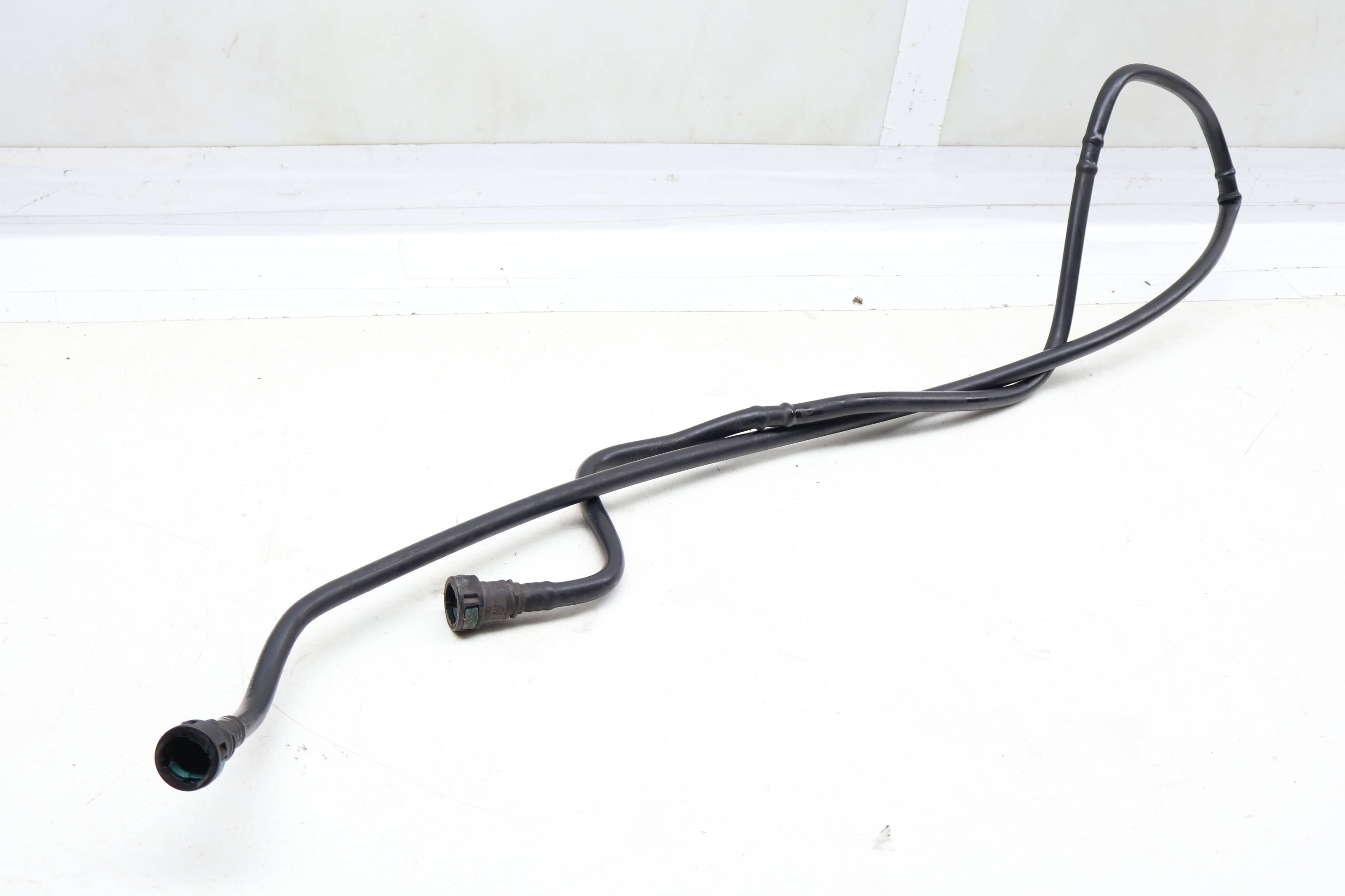 Coolant Breather Line / Hose 98710622701