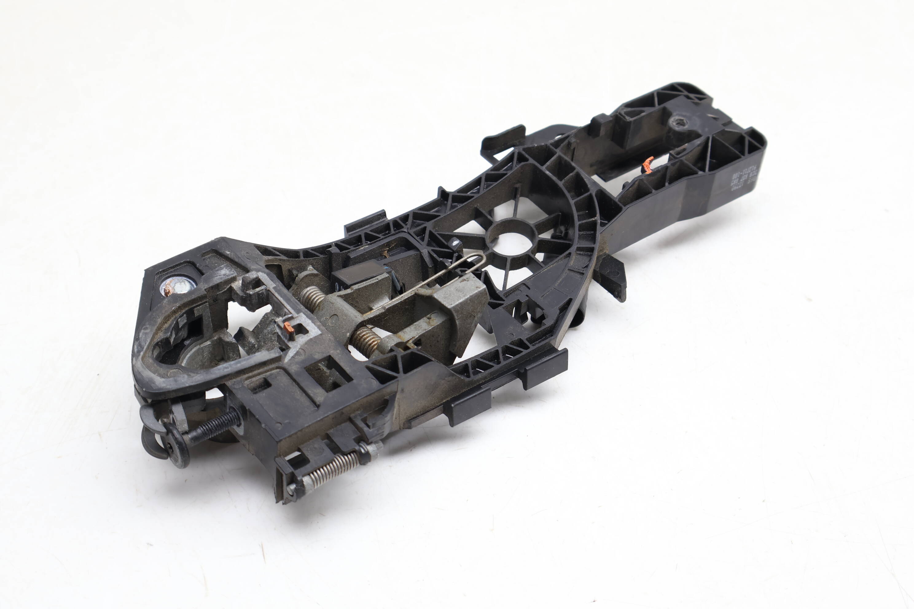 パーツ 5 VW Front Left Exterior Door Handle Bracket 3C8837885