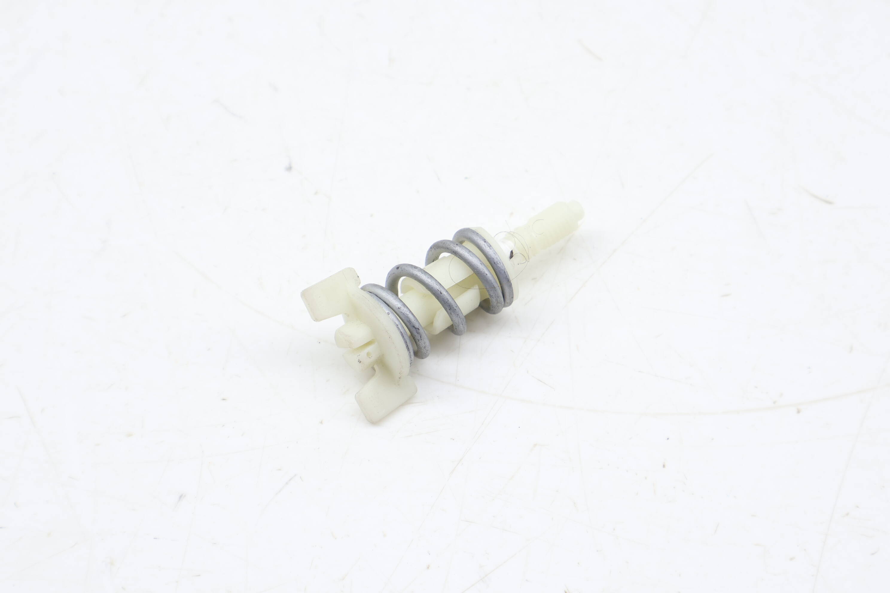 Tail Light Screw / Fastener (M8) 6RU945300