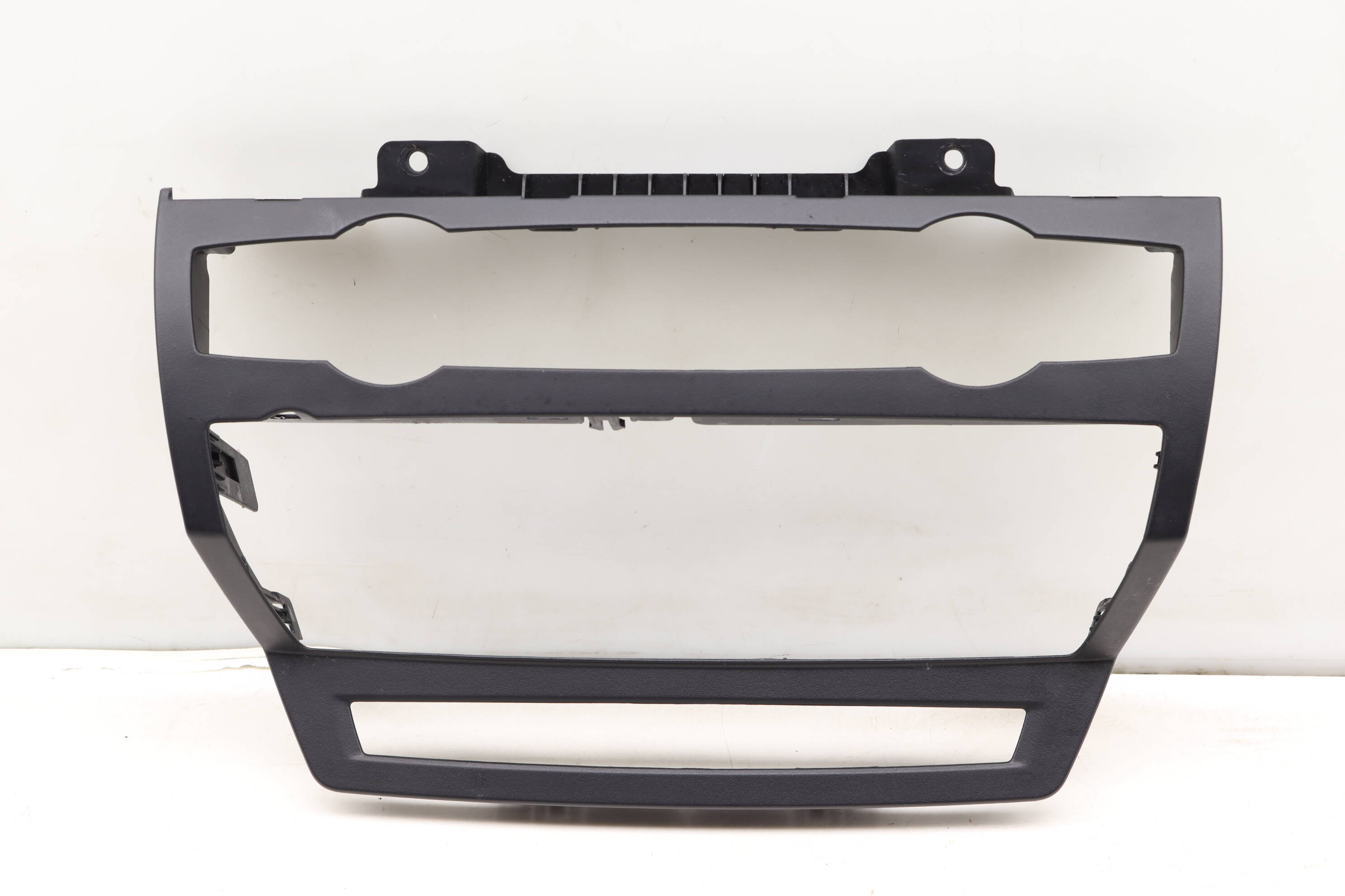 Center Dash Trim / Bezel 51456967469