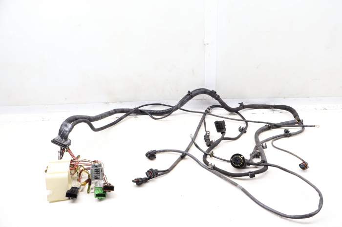 Engine / Transmission Wiring Harness 12518583670 main product photo