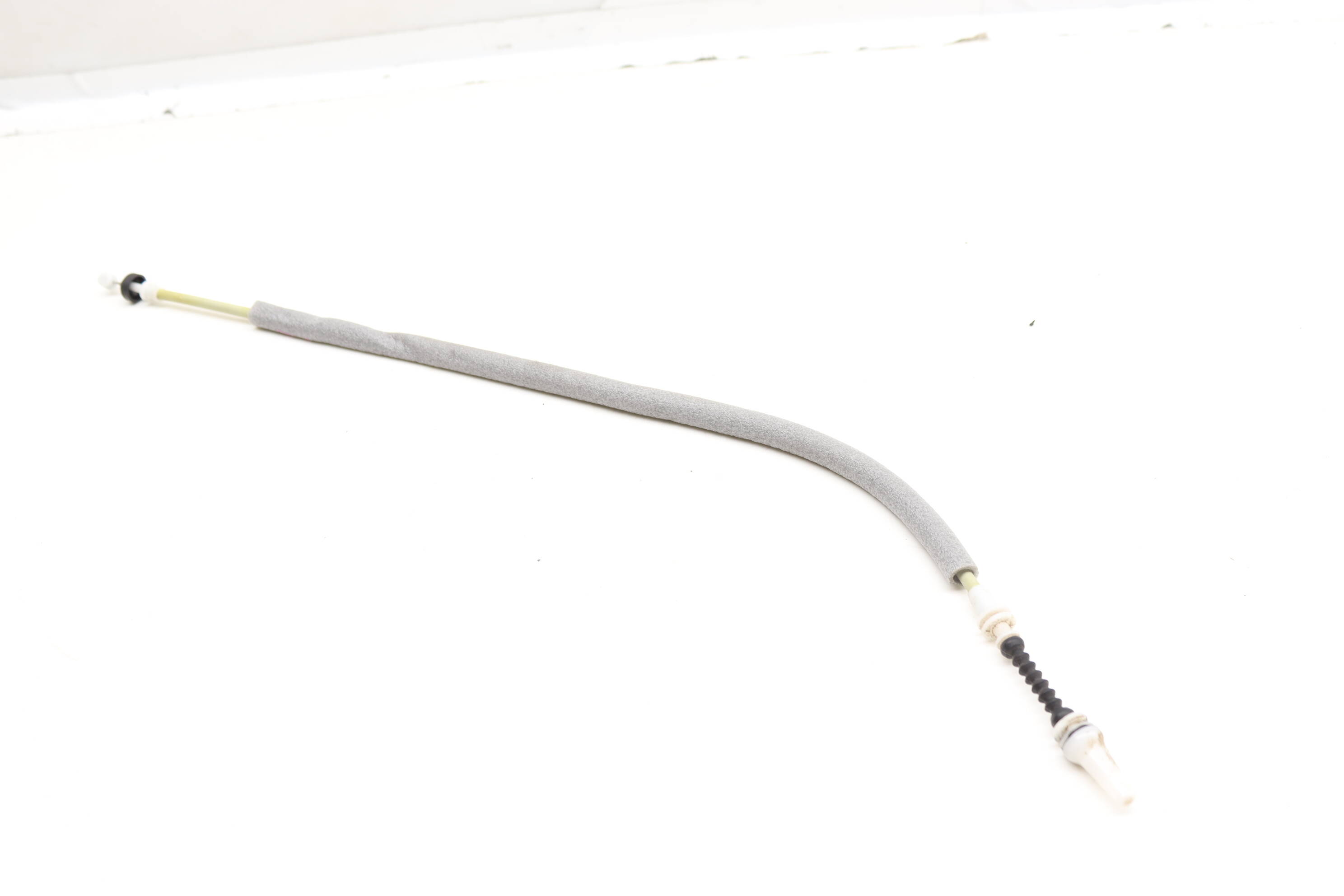 BMW Front Exterior Door Handle Release / Bowden Cable 51217298281