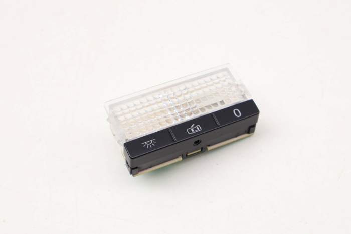 Dome Reading Light 7L5947292 95563220600 main product photo