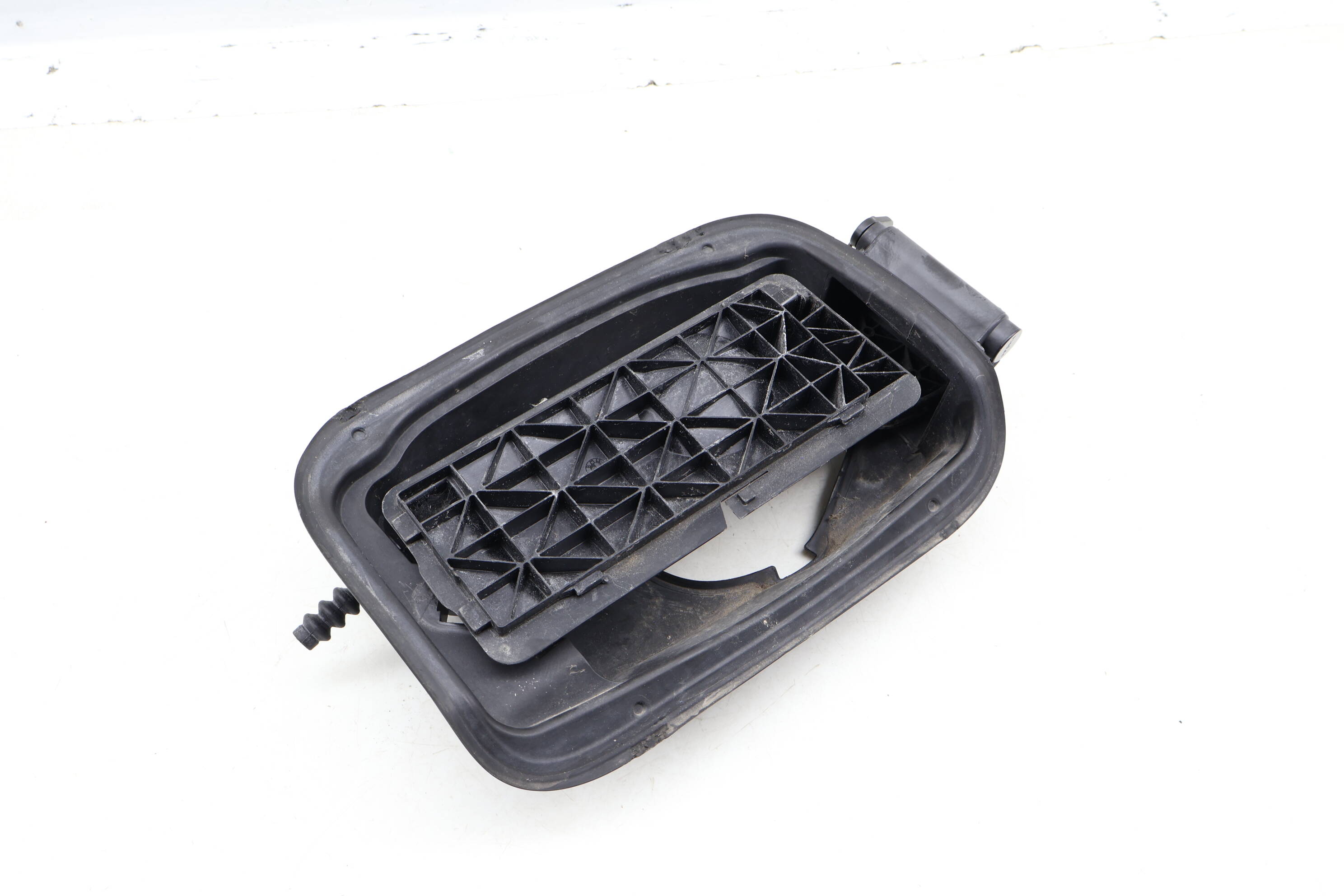 Gas / Fuel Filler Door Bracket 51177204365