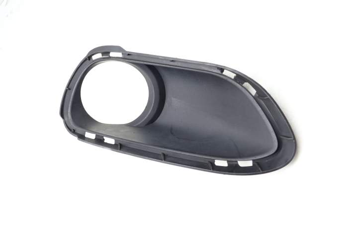 Bumper Fog Light Trim / Bezel 7P5807593 95850509300 main product photo