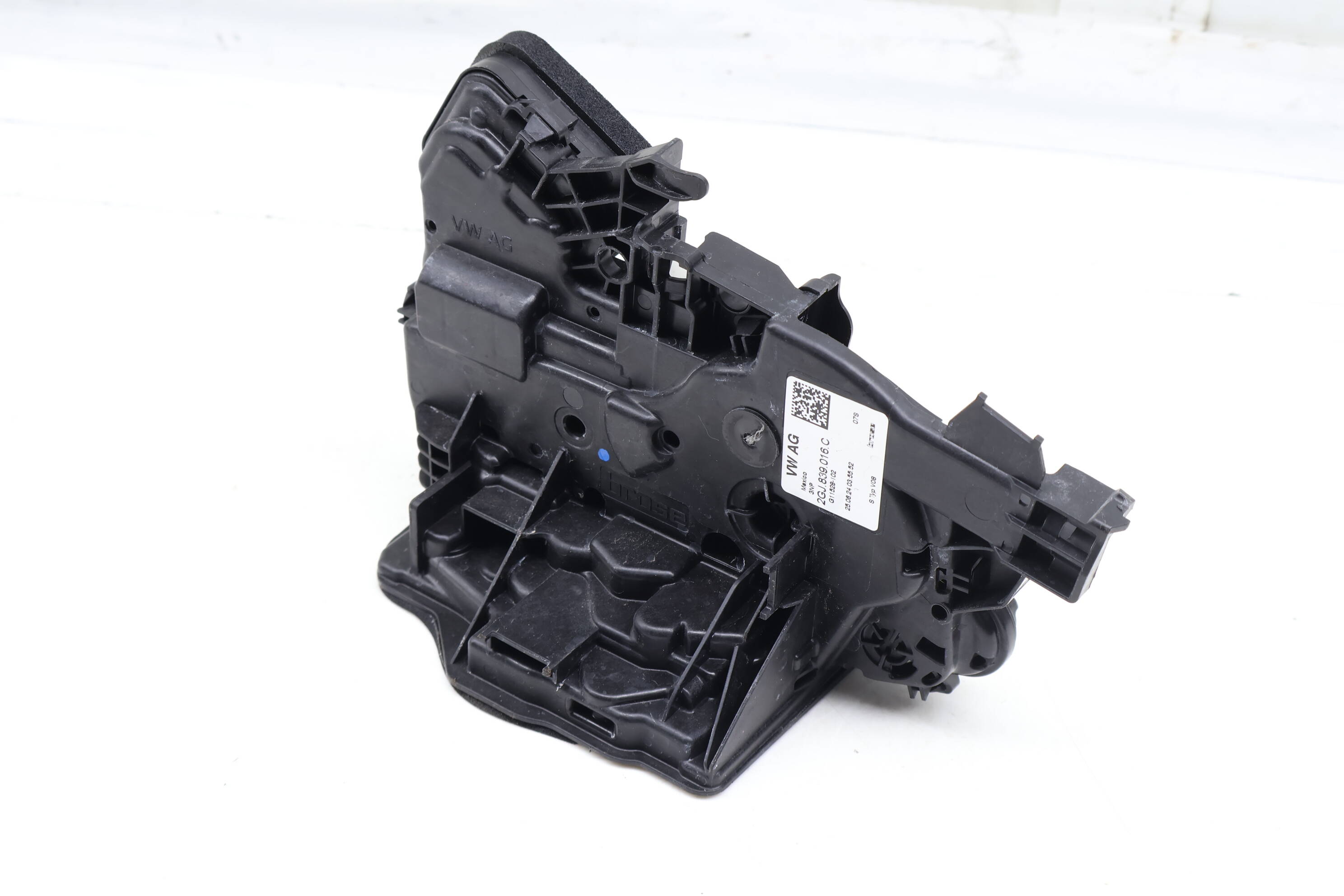 Door Latch / Lock Actuator 2GJ839016C